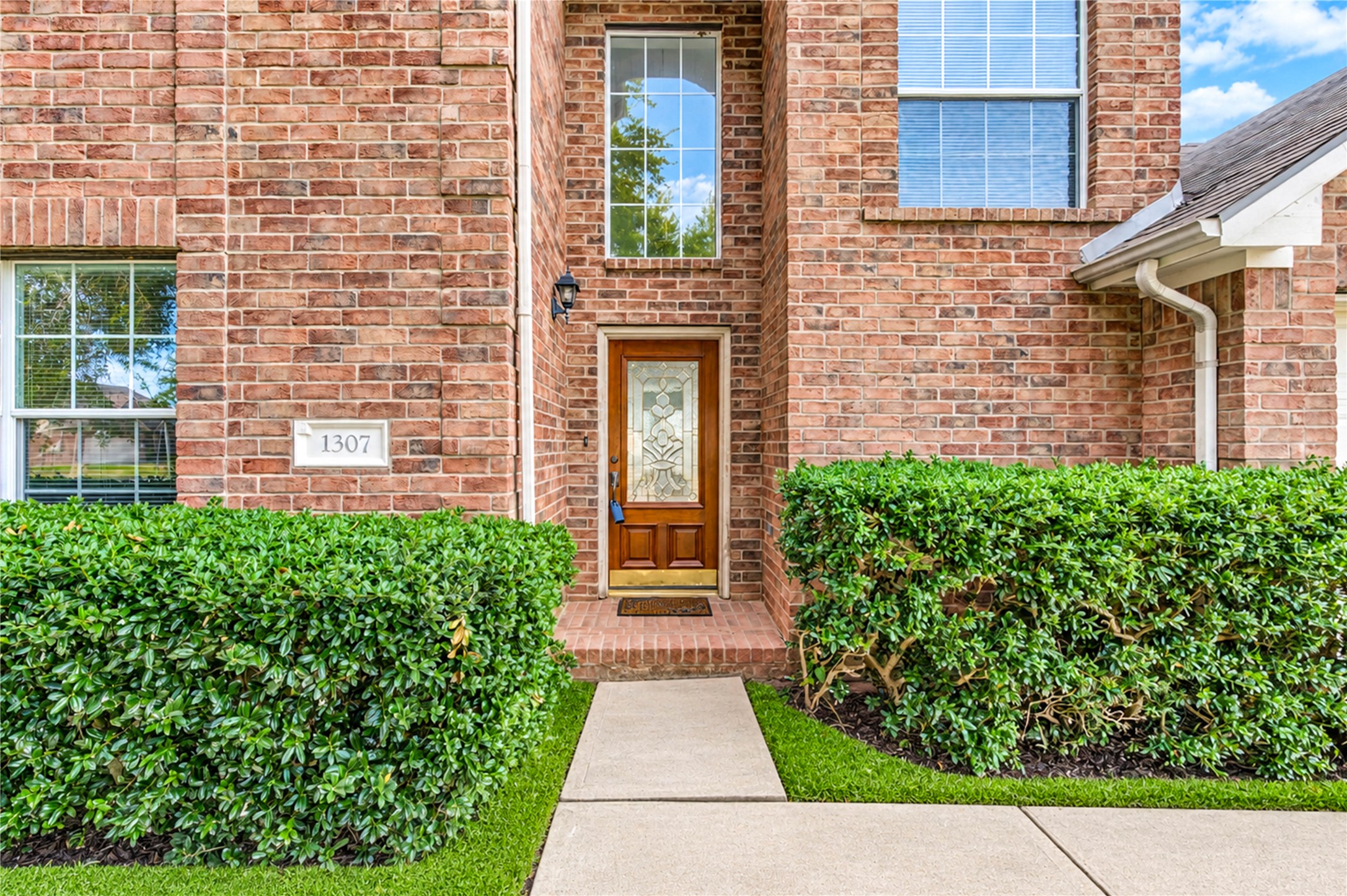 1307 S Teal Estates Circle, Fresno, TX 77545