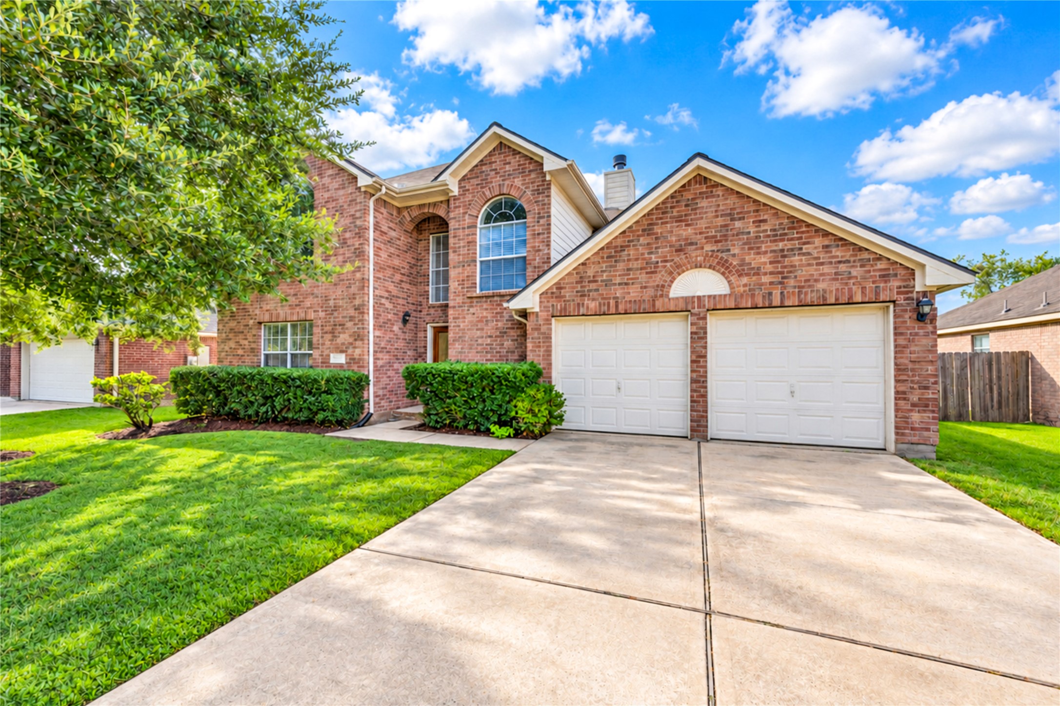 1307 S Teal Estates Circle, Fresno, TX 77545