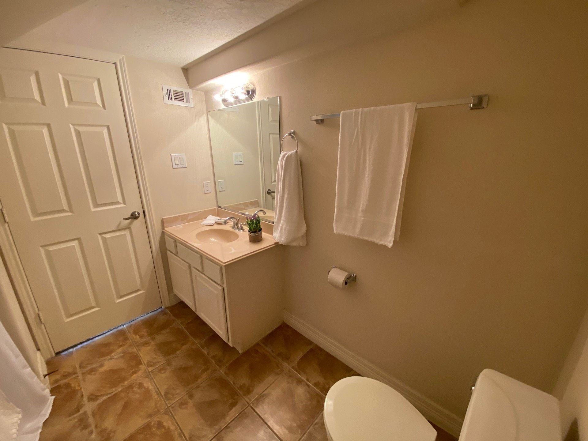 3710 Sherwood Lane, #101, Houston, TX 77092