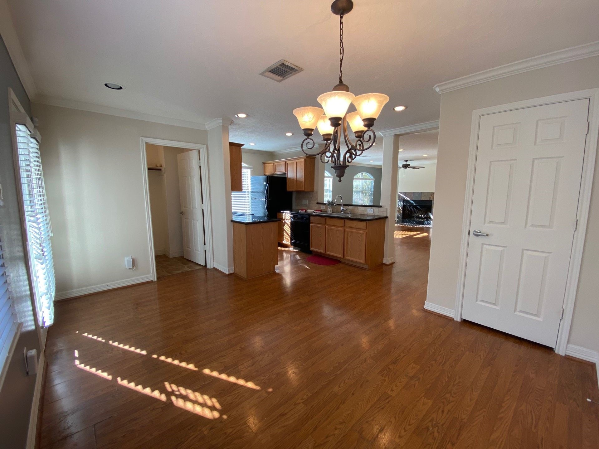 3710 Sherwood Lane, #101, Houston, TX 77092 3710 Sherwood Lane, #101, Houston, TX 77092
