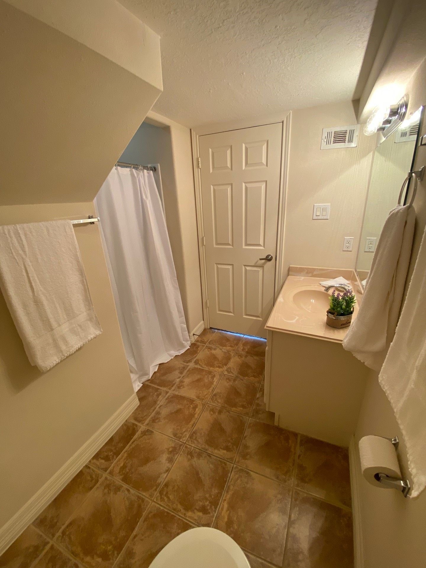 3710 Sherwood Lane, #101, Houston, TX 77092