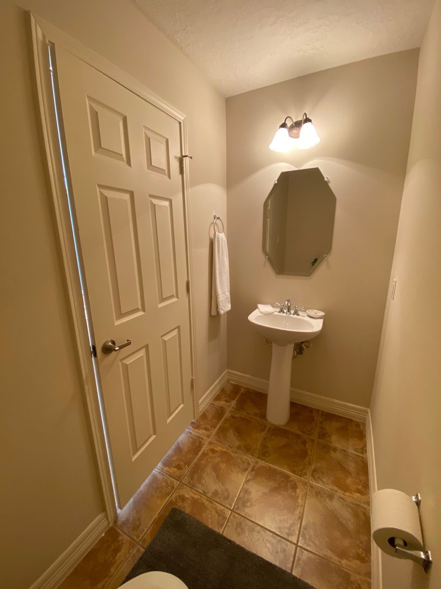 3710 Sherwood Lane, #101, Houston, TX 77092