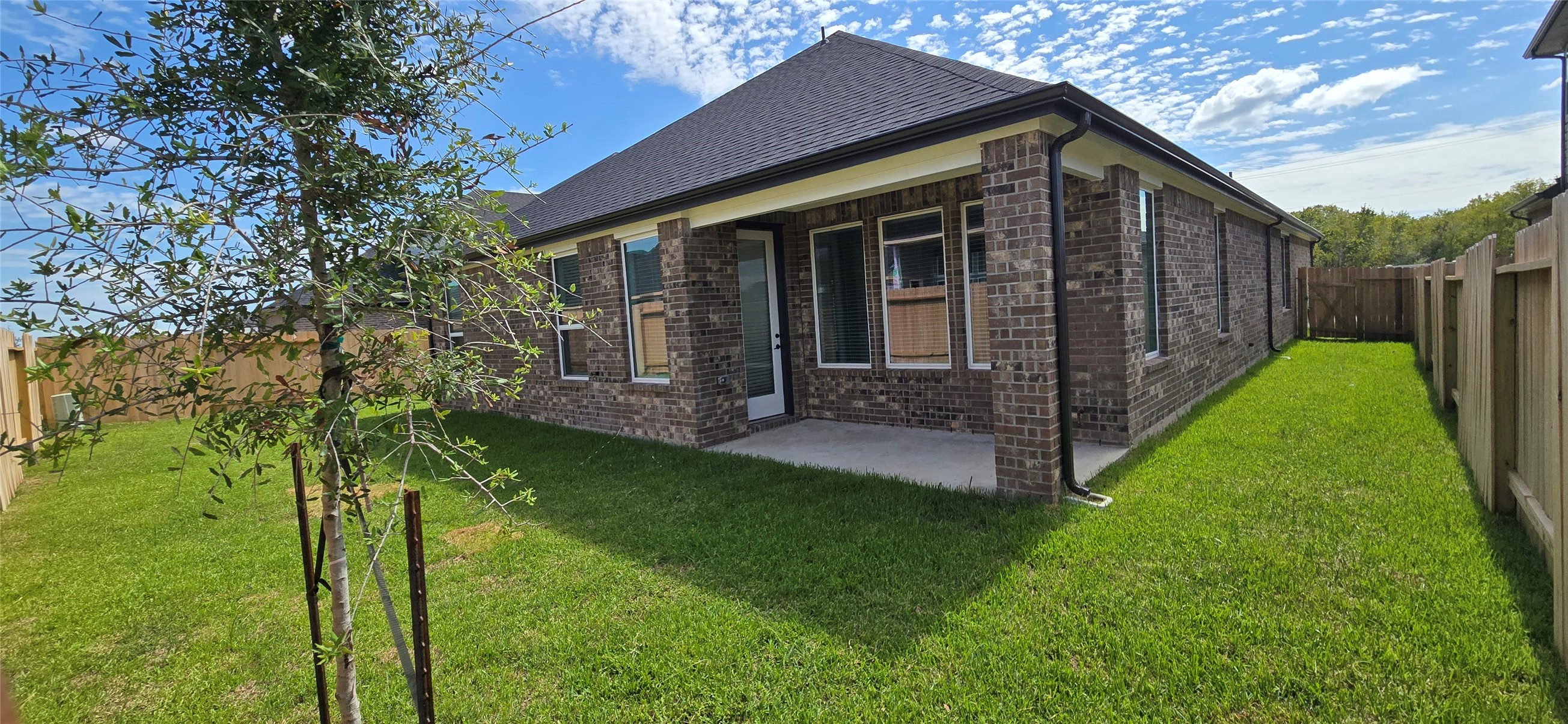 3327 Summercrisp Hollow Ln, Pearland, TX 77581
