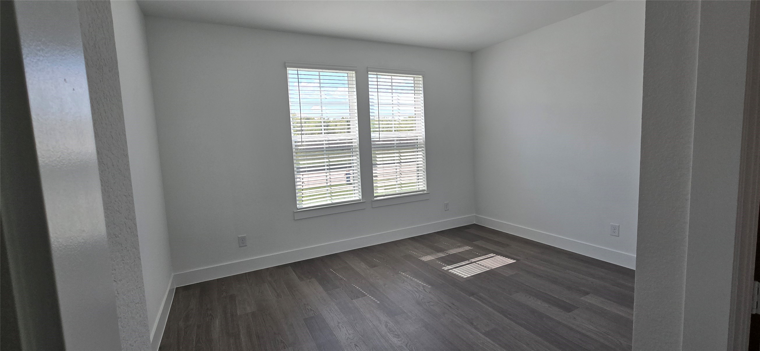 3327 Summercrisp Hollow Ln, Pearland, TX 77581