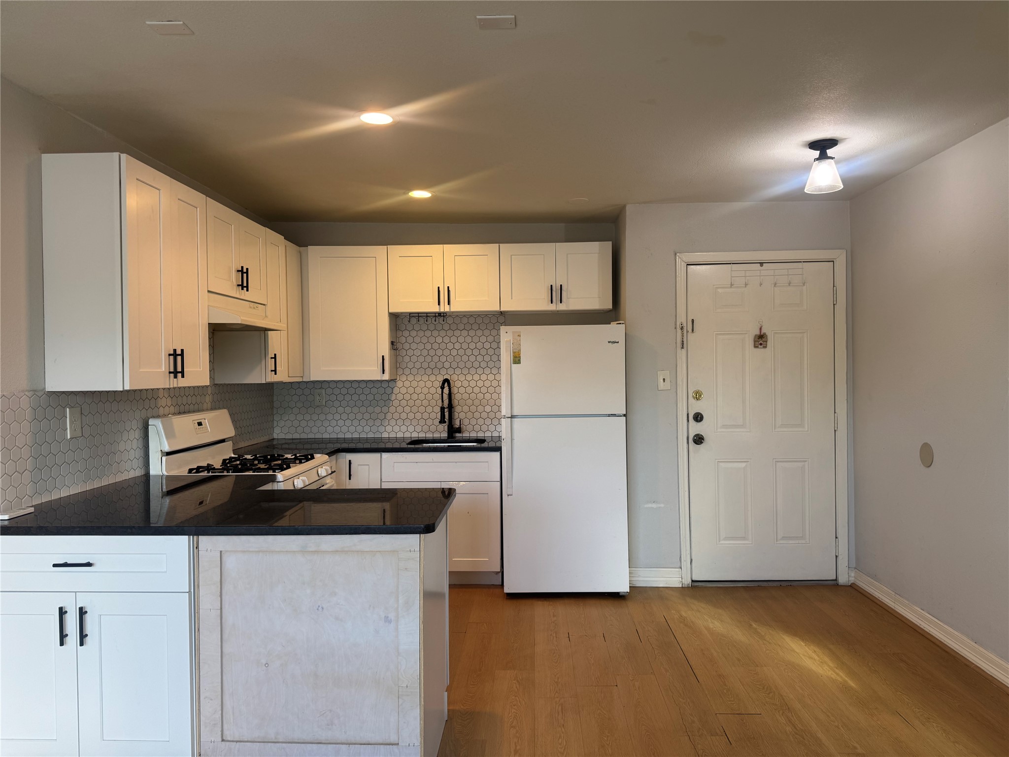 7210 Hemlock Street, #3, Houston, TX 77012
