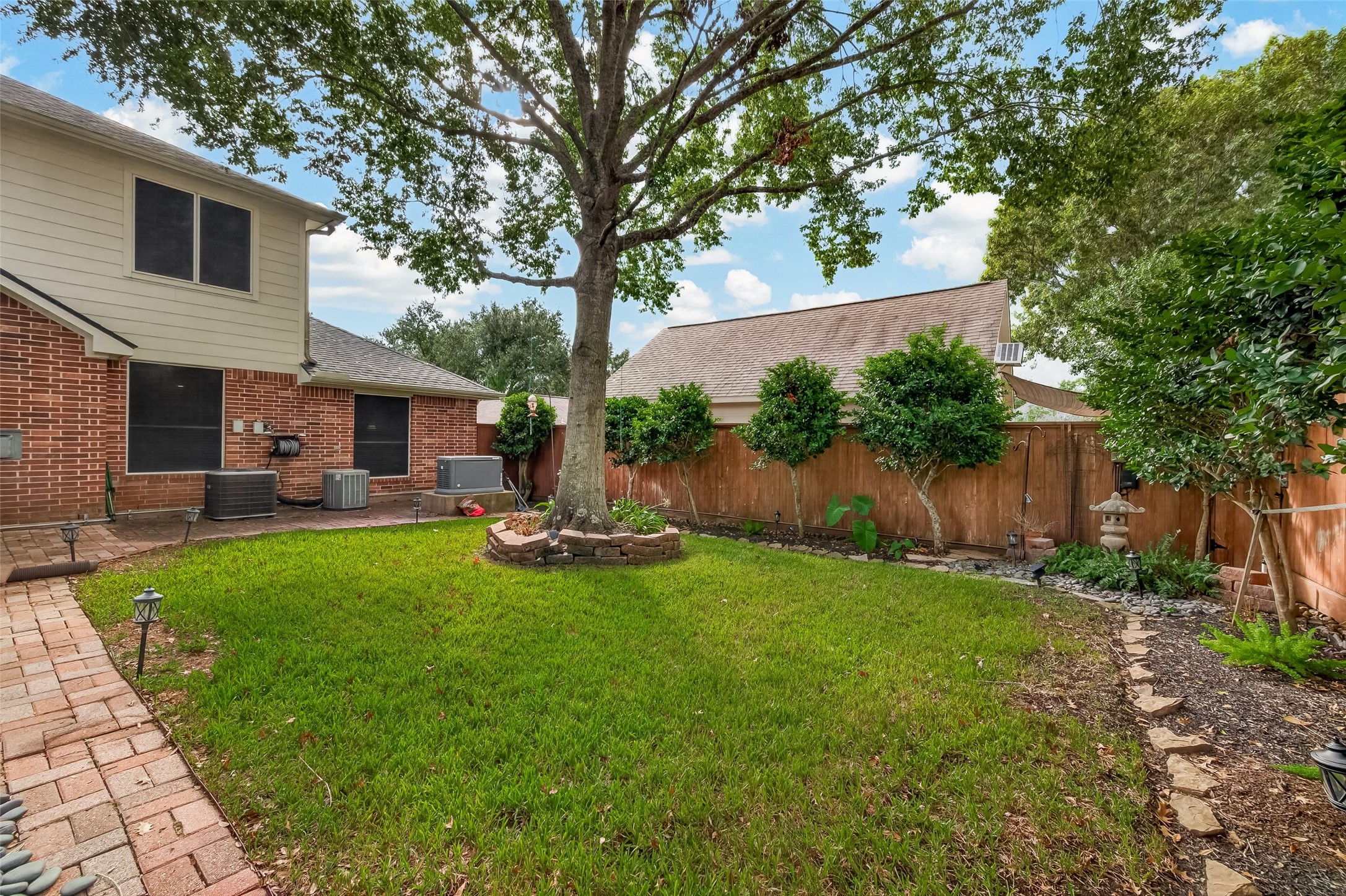 314 Willowood Drive, League City, TX 77573