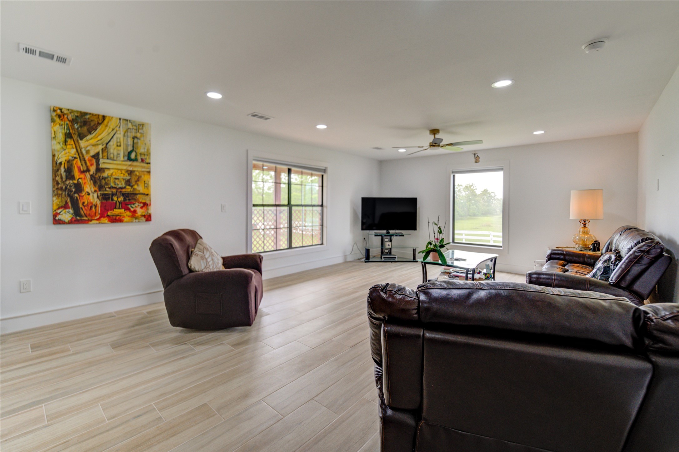 8204 S Humble Camp Road, Dickinson, TX 77539
