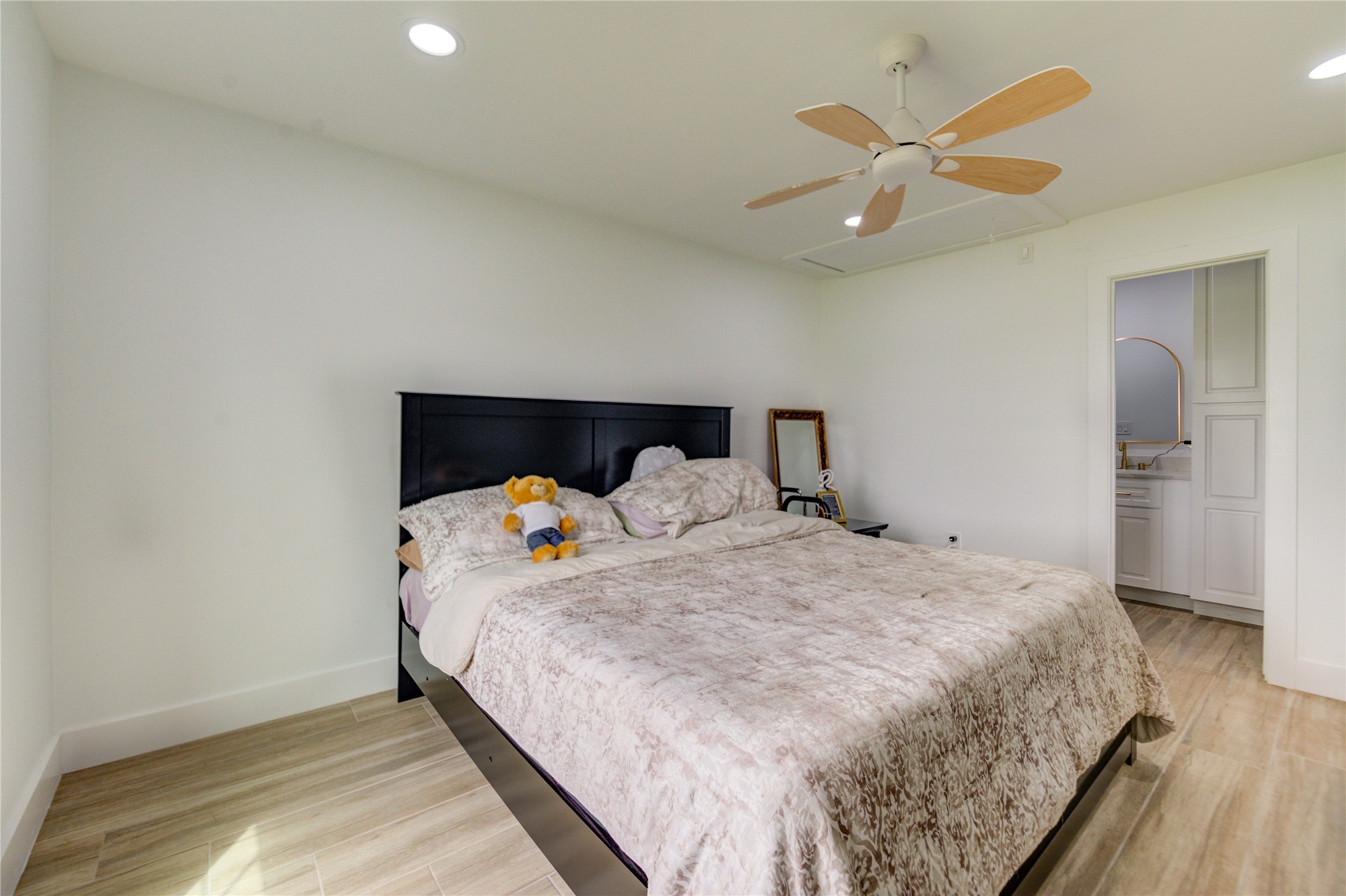 1st Primary Bedroom