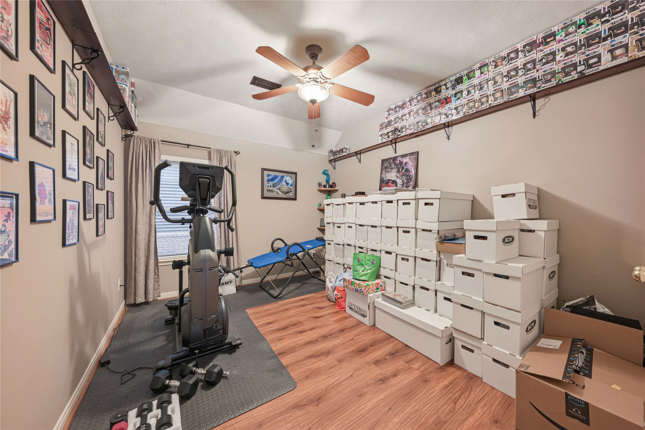 Another guest room