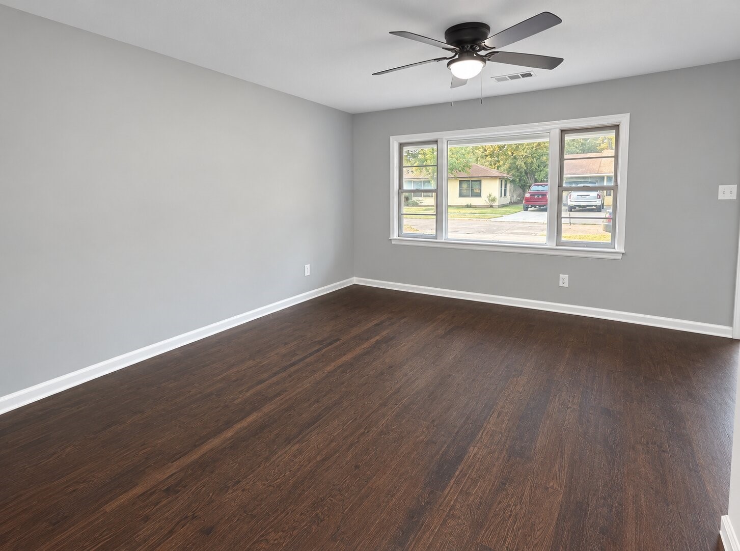 1110 Lafferty Road, Pasadena, TX 77502 1110 Lafferty Road, Pasadena, TX 77502