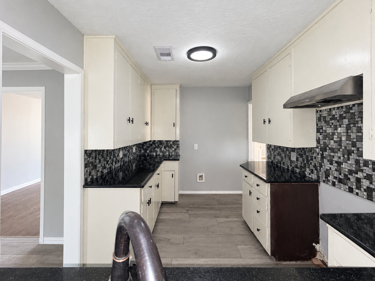 1110 Lafferty Road, Pasadena, TX 77502