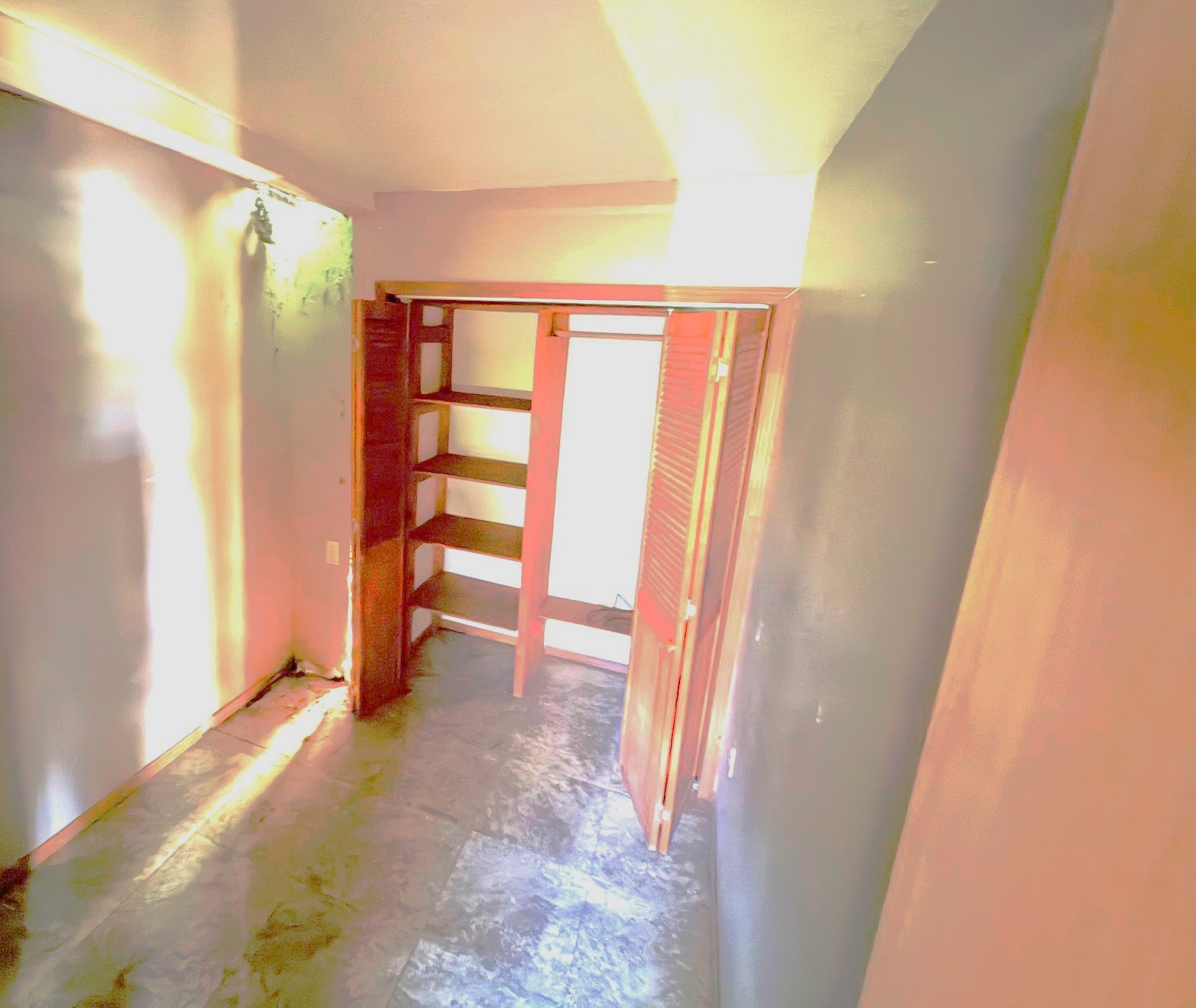 Second bedroom.