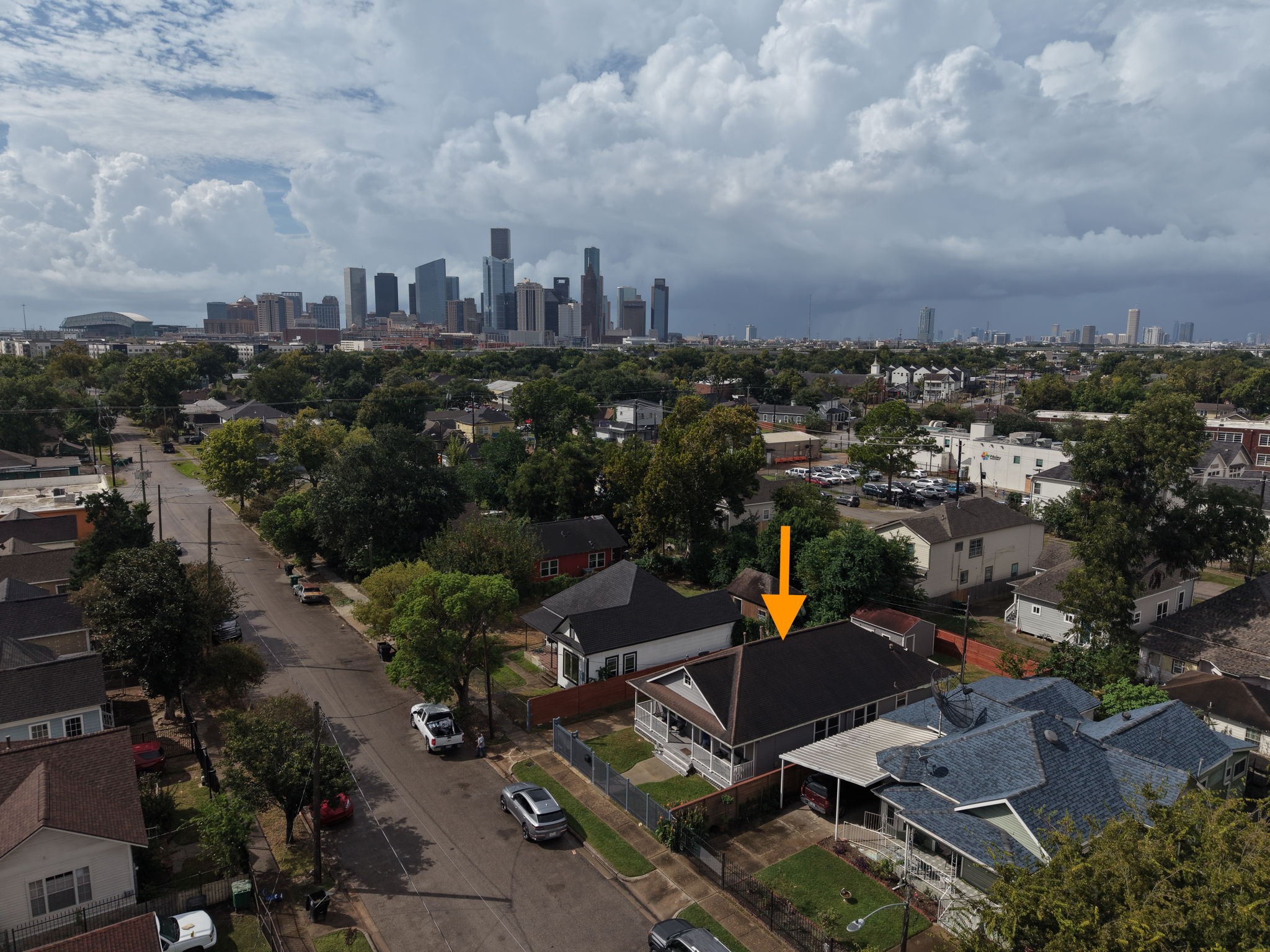 Minutes from downtown Houston, this home offers the perfect balance of urban convenience and residential comfort.