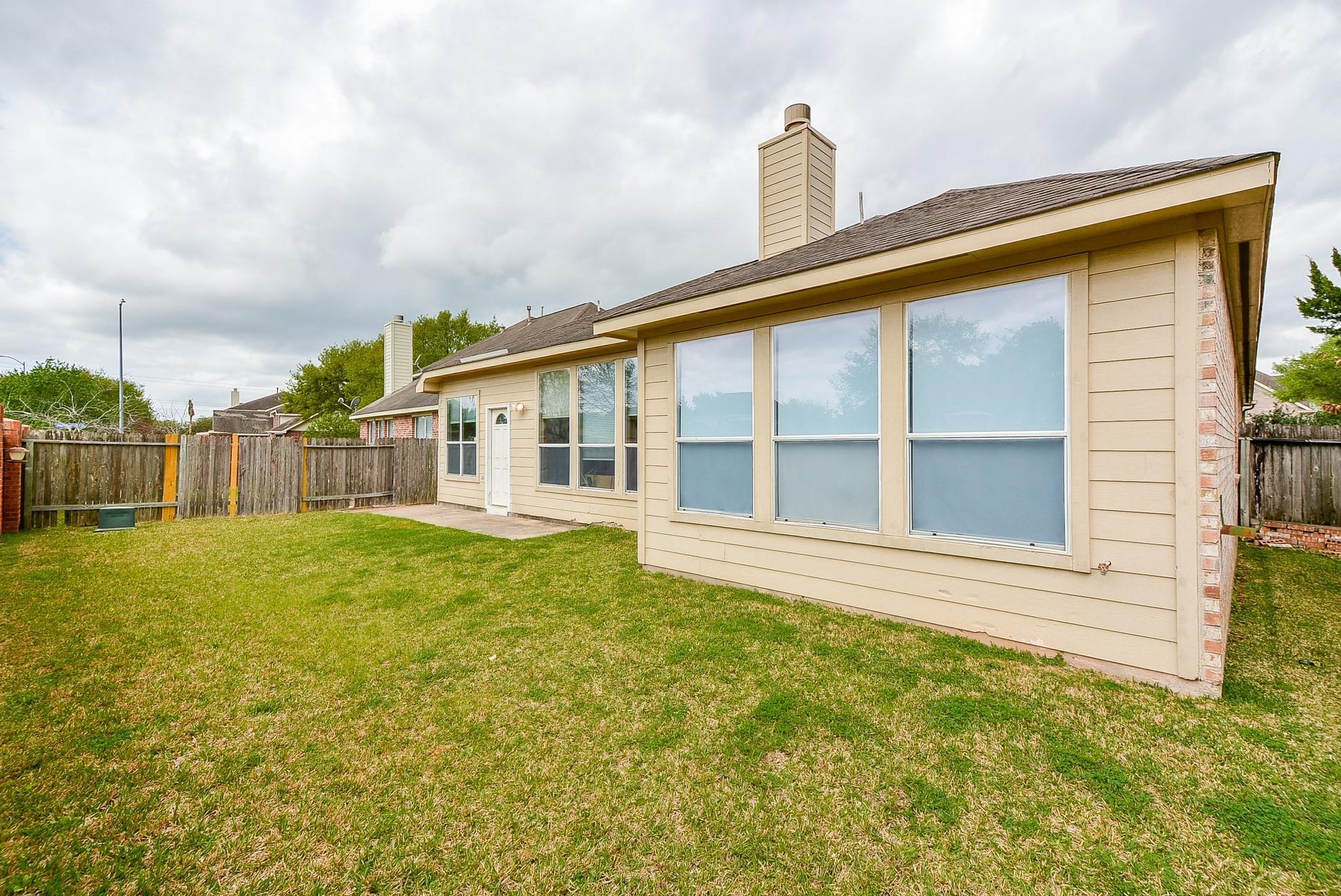 4806 Russett Lane, Sugar Land, TX 77479