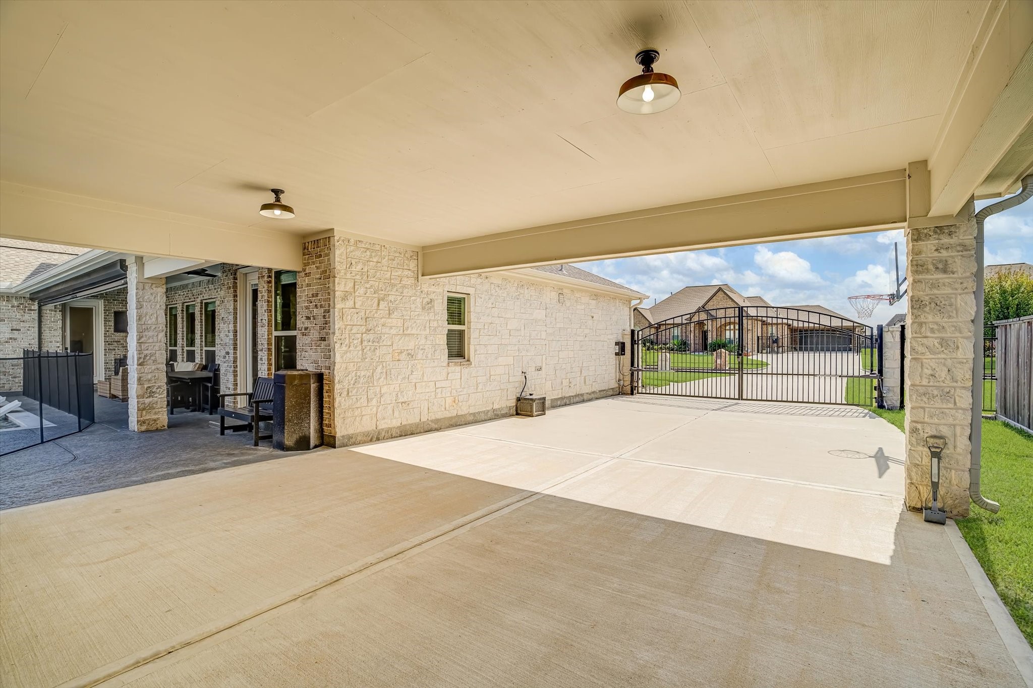 1813 N Prairie Lane, Deer Park, TX 77536