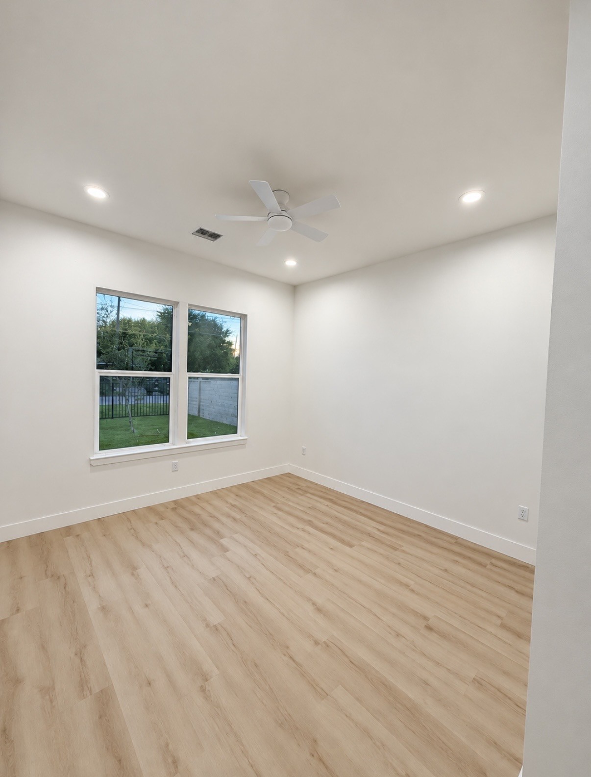 13807 Longview, Houston, TX 77015