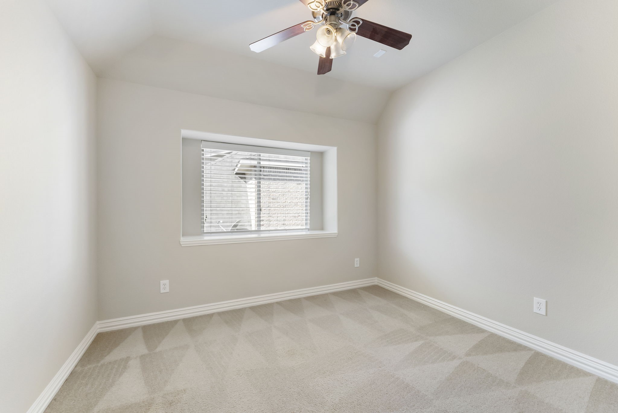 431 Hendricks Forest Lane, Conroe, TX 77384