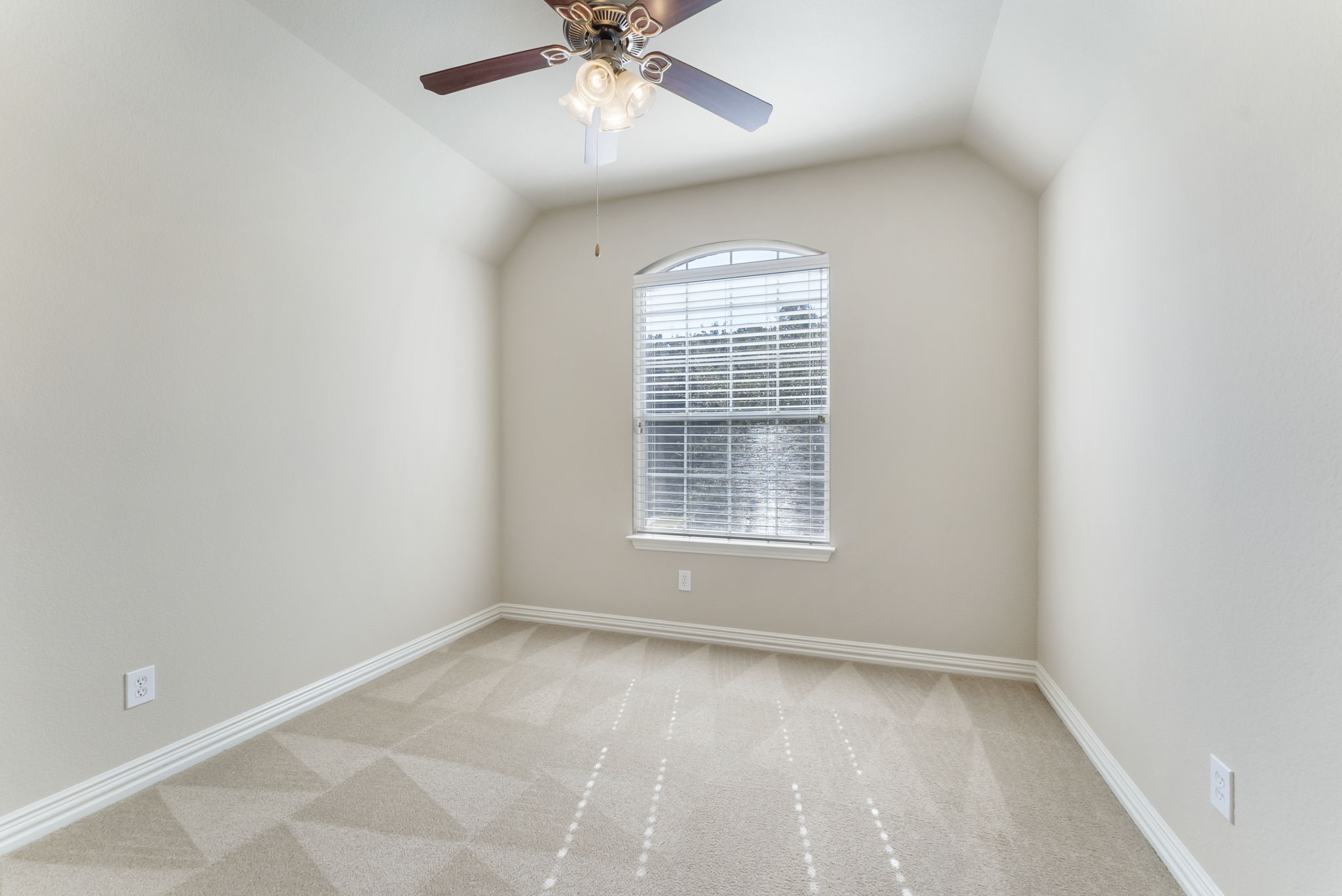 431 Hendricks Forest Lane, Conroe, TX 77384