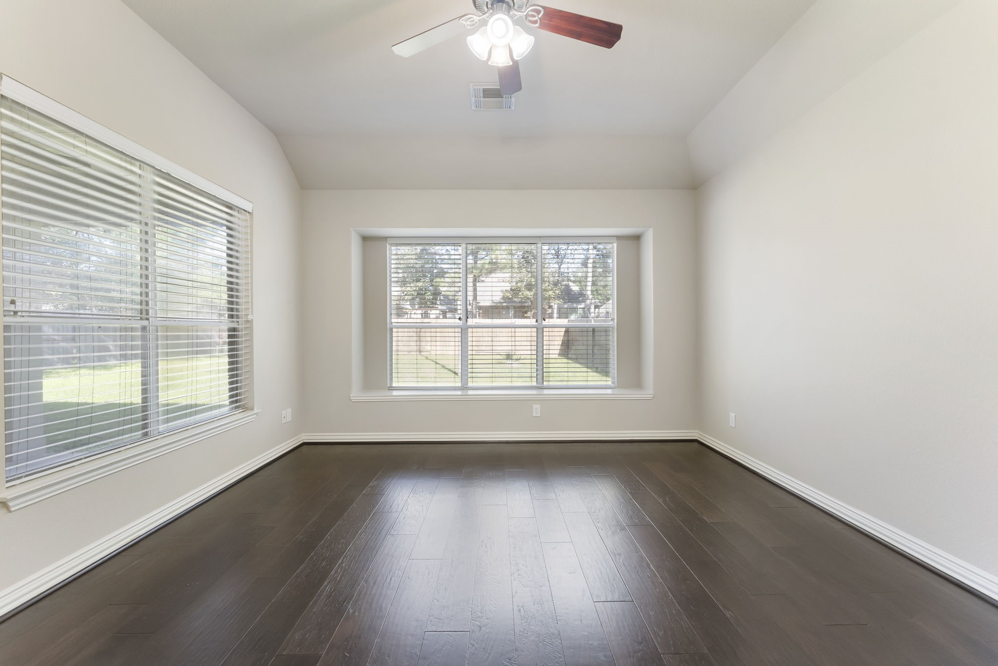 431 Hendricks Forest Lane, Conroe, TX 77384