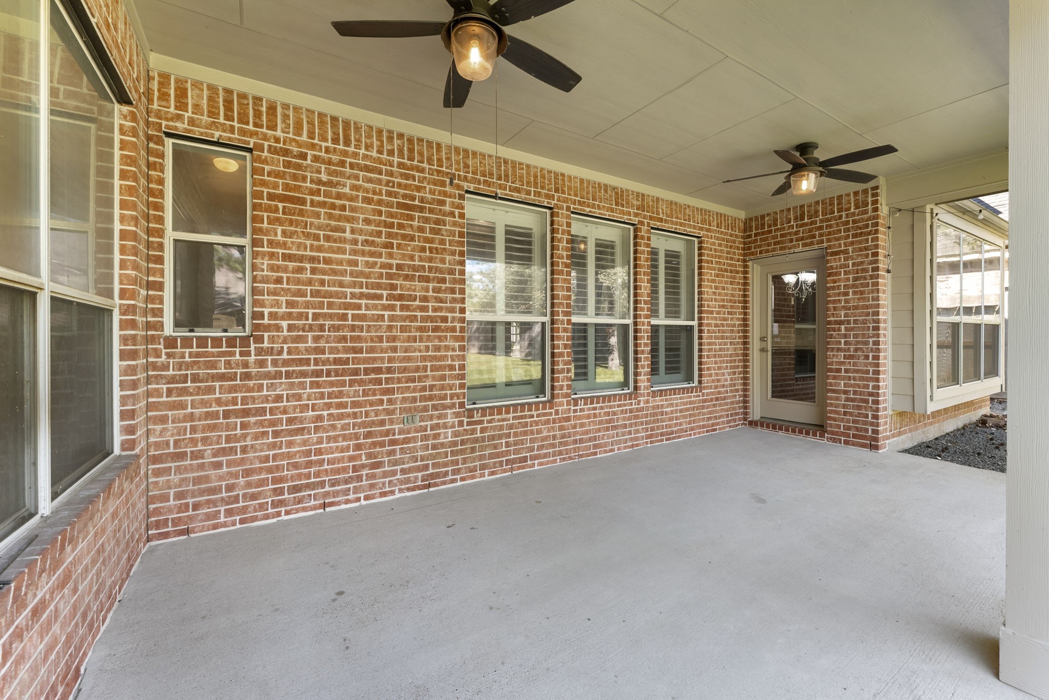 431 Hendricks Forest Lane, Conroe, TX 77384