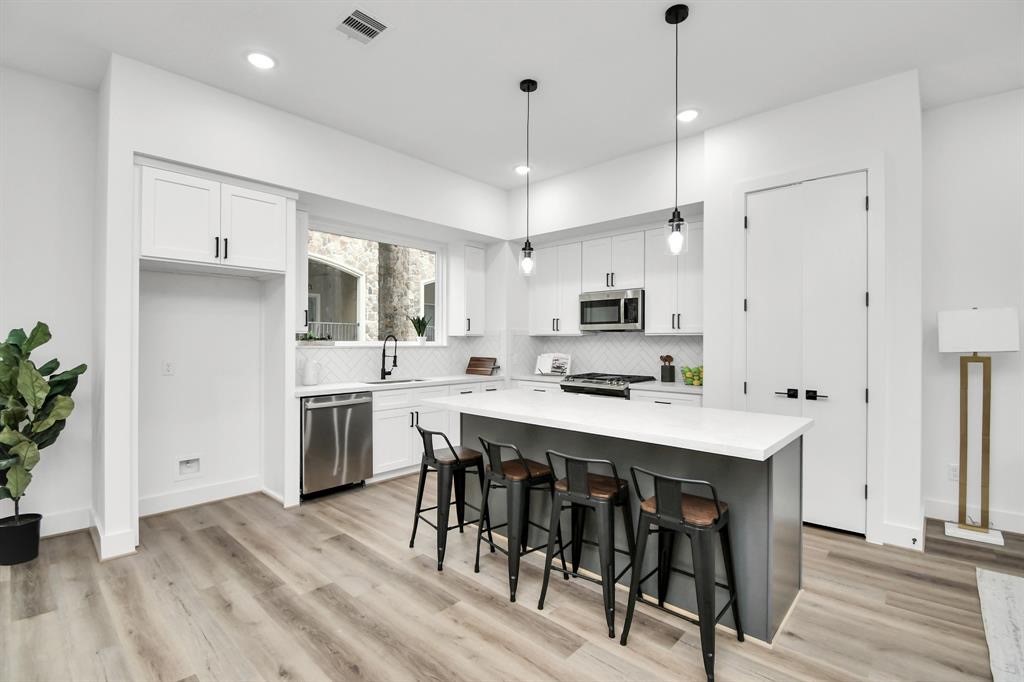 4804 Elysian Street, #D, Houston, TX 77009