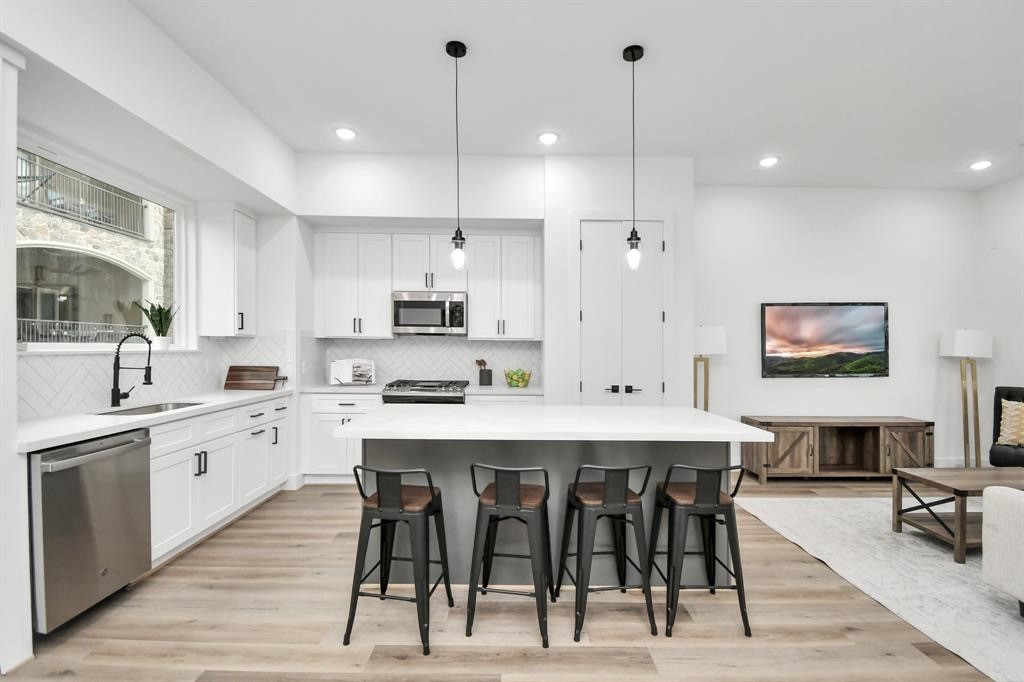 4804 Elysian Street, #D, Houston, TX 77009