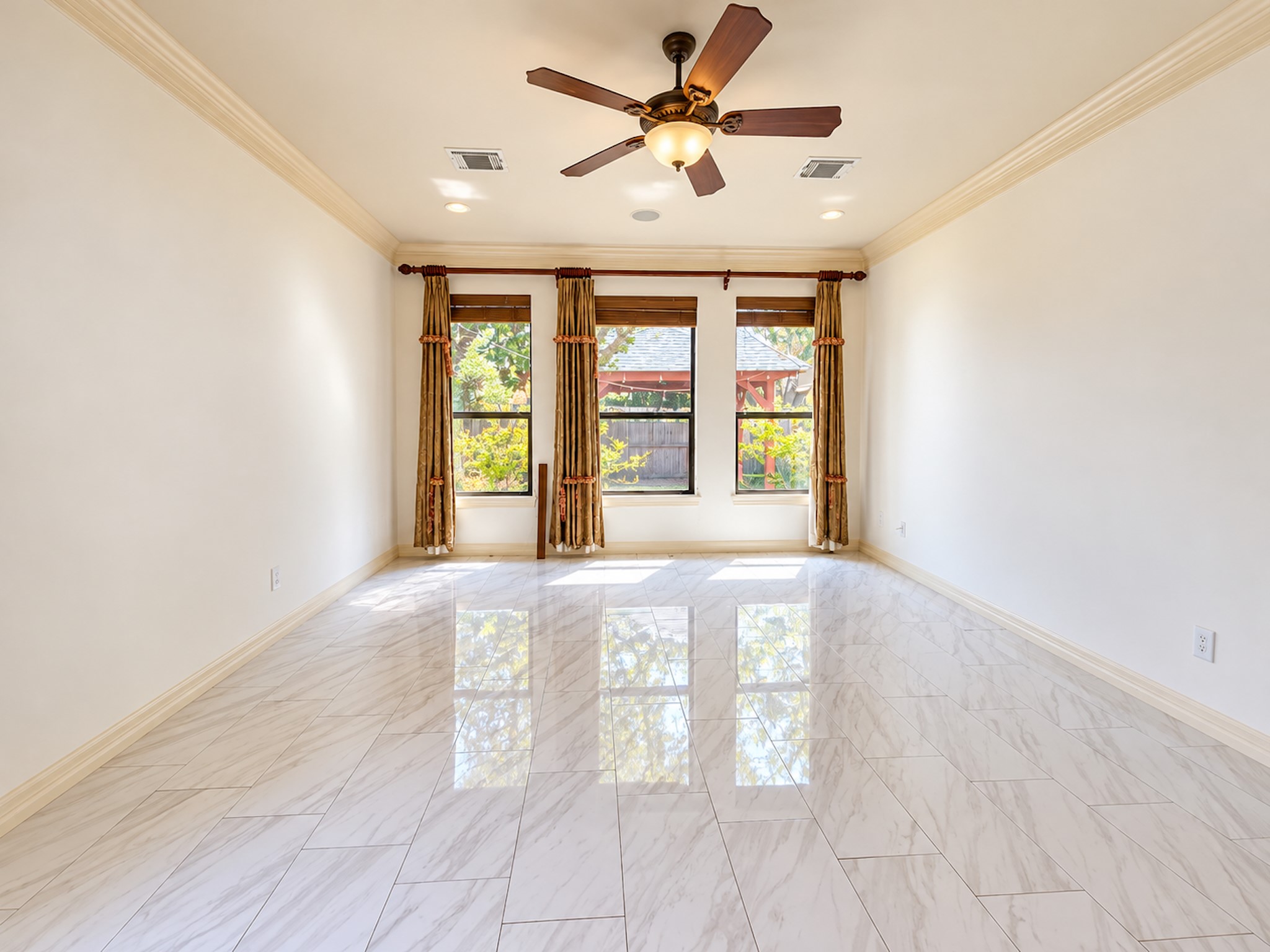 2514 Barcelona Way, League City, TX 77573