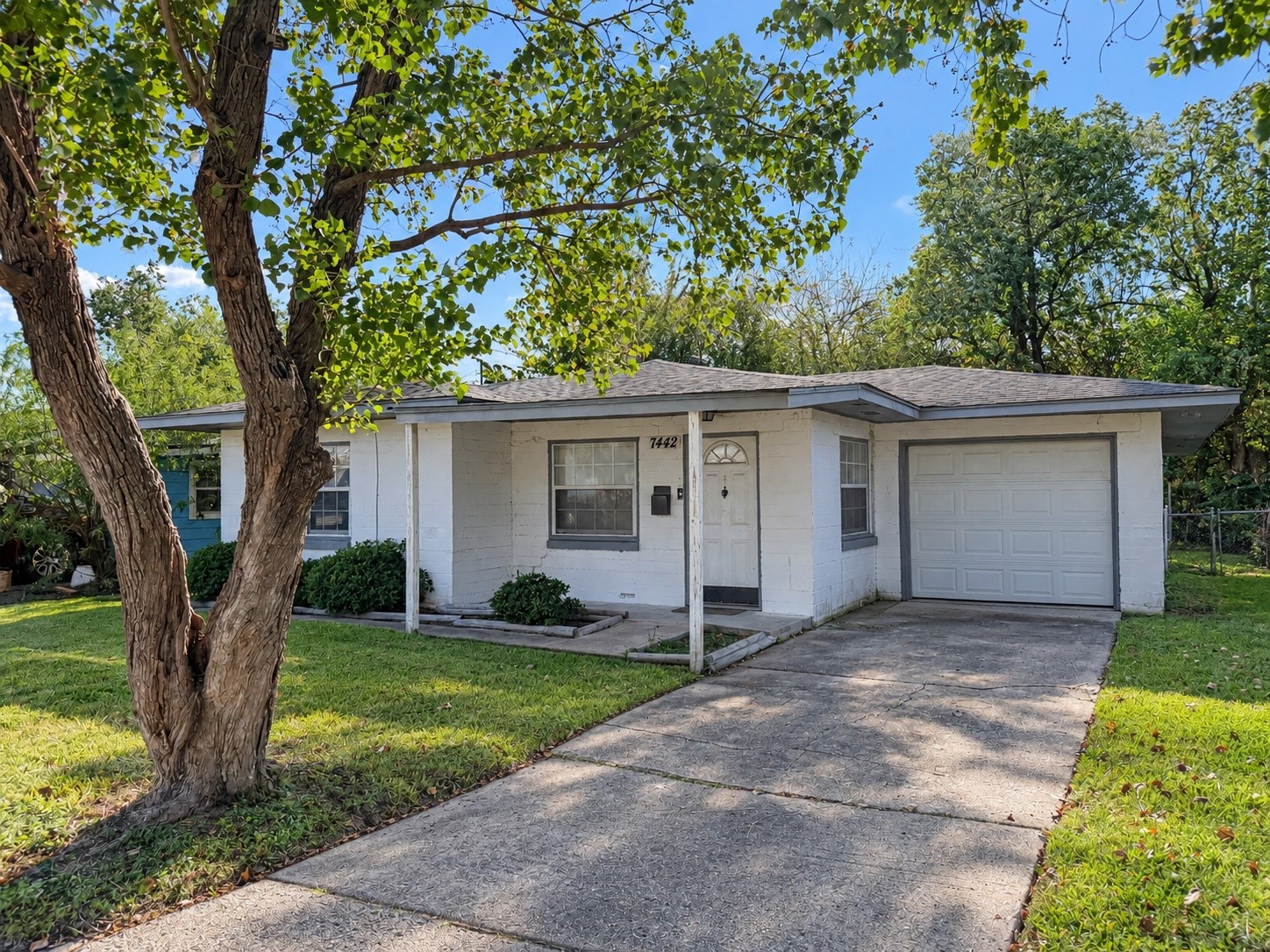 7442 Allsup Street, Houston, TX 77061