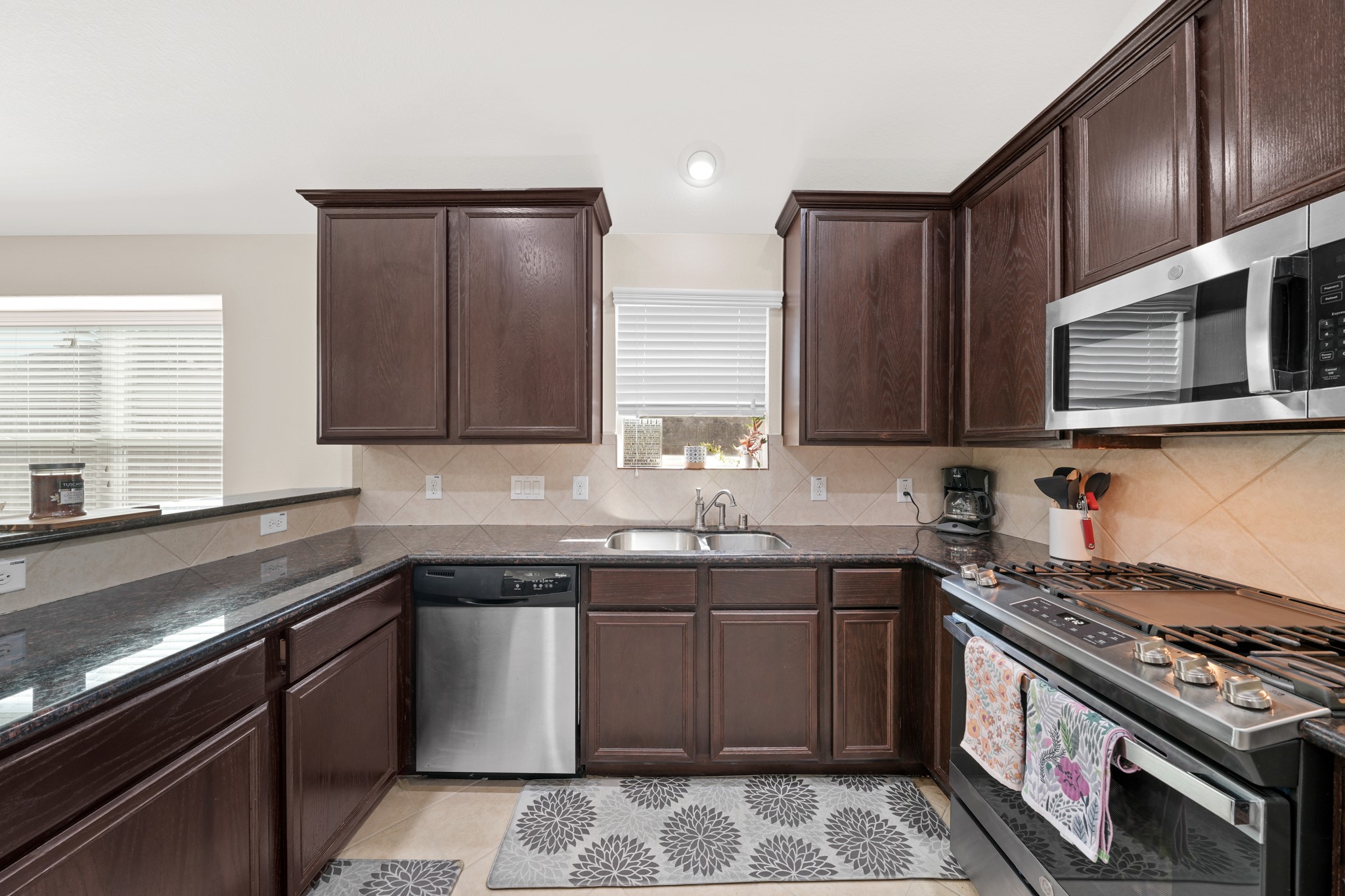 4051 Conifer Drive, Dickinson, TX 77539