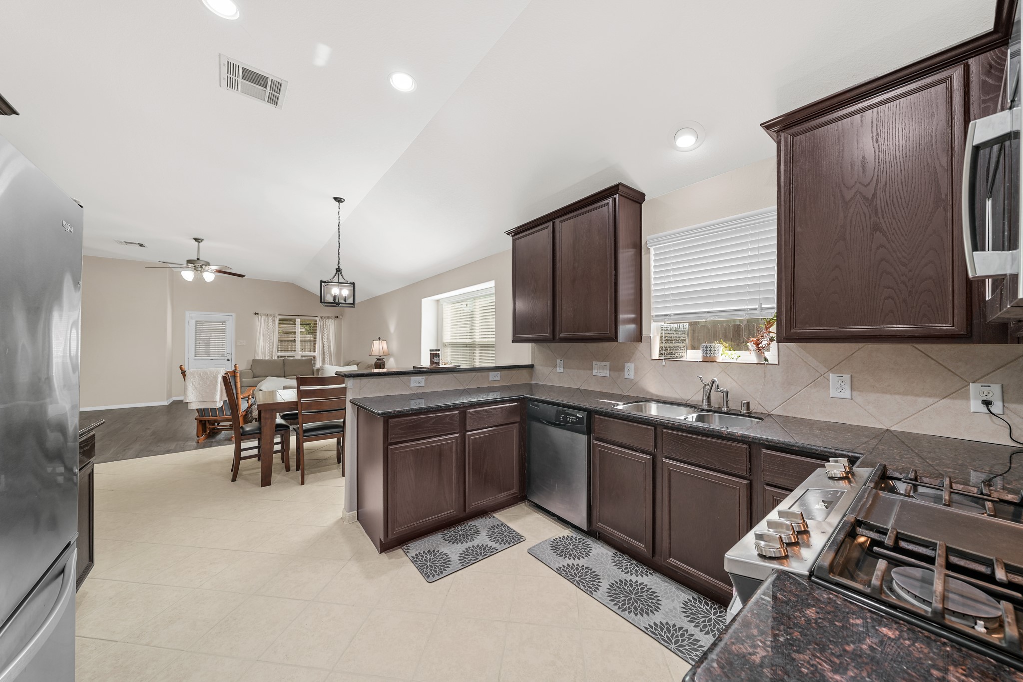 4051 Conifer Drive, Dickinson, TX 77539