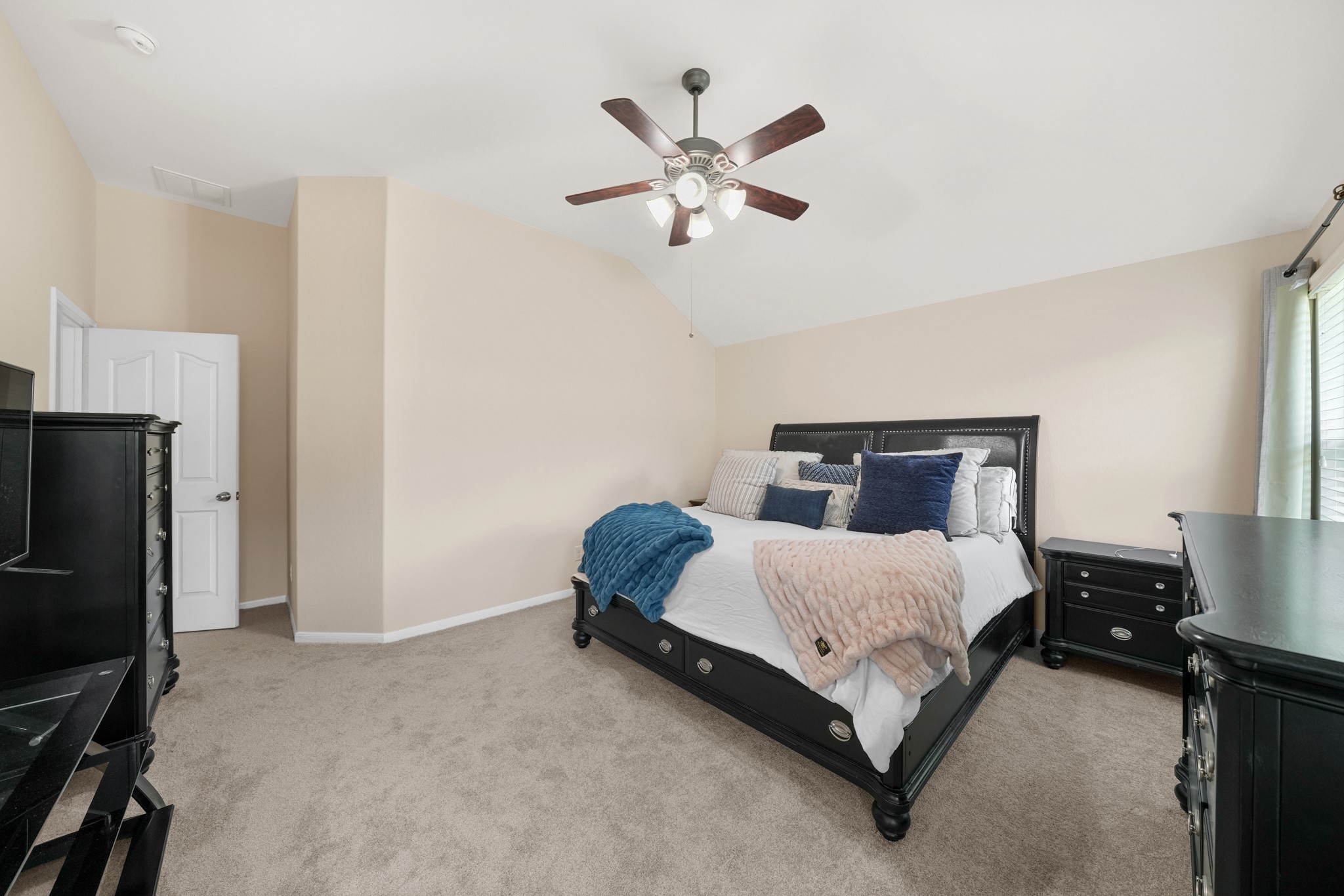 4051 Conifer Drive, Dickinson, TX 77539