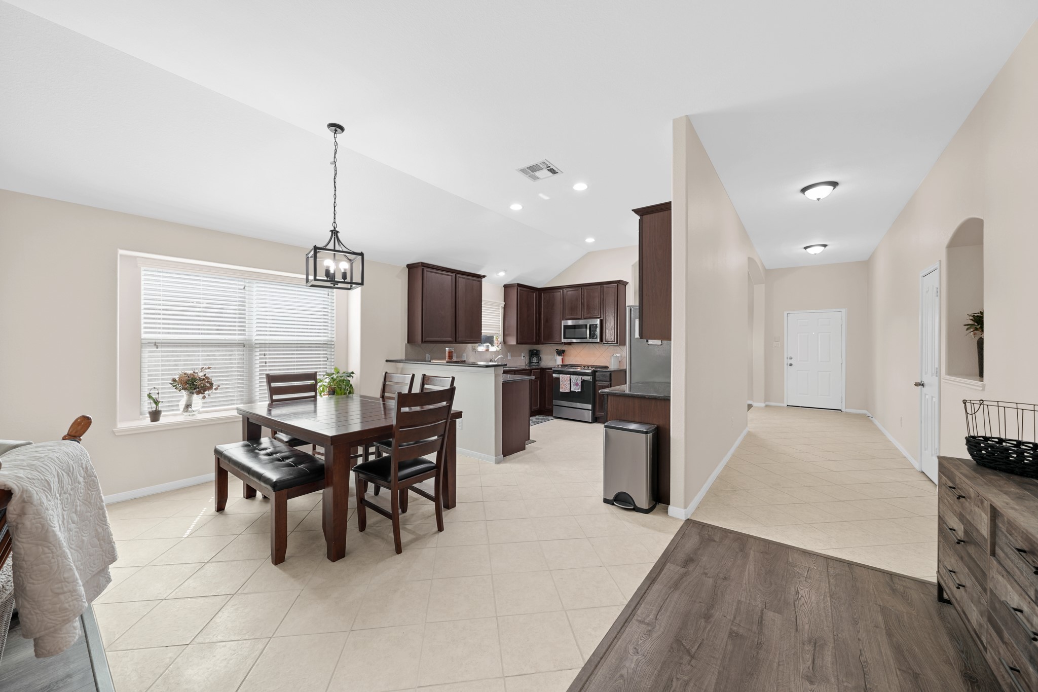 4051 Conifer Drive, Dickinson, TX 77539