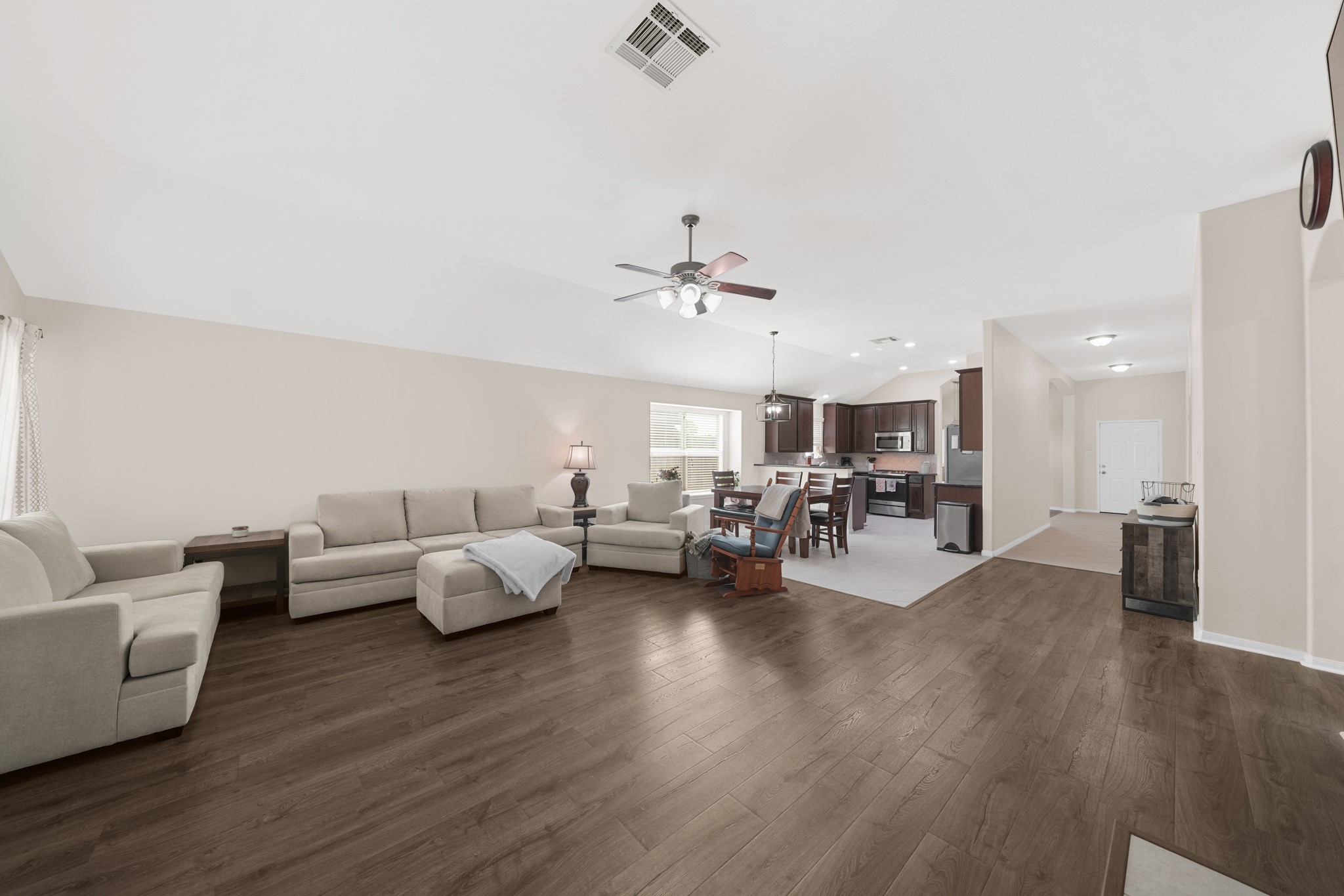 4051 Conifer Drive, Dickinson, TX 77539