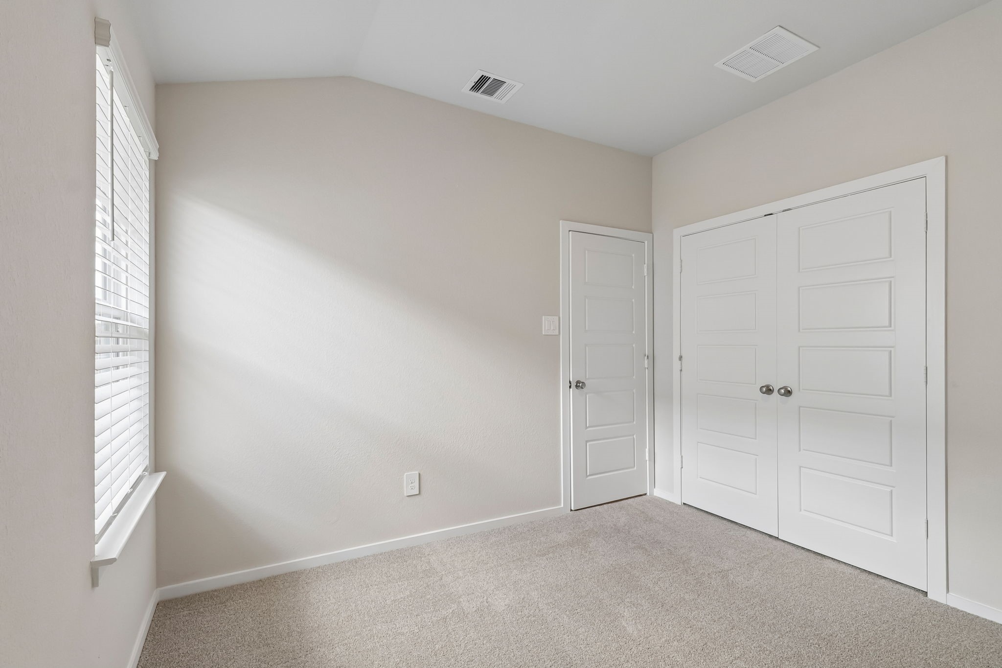 1218 Romany Fields Drive, Huffman, TX 77336