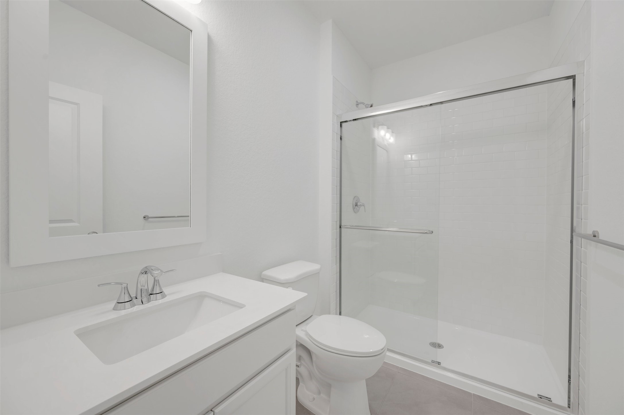 Hall bath 2