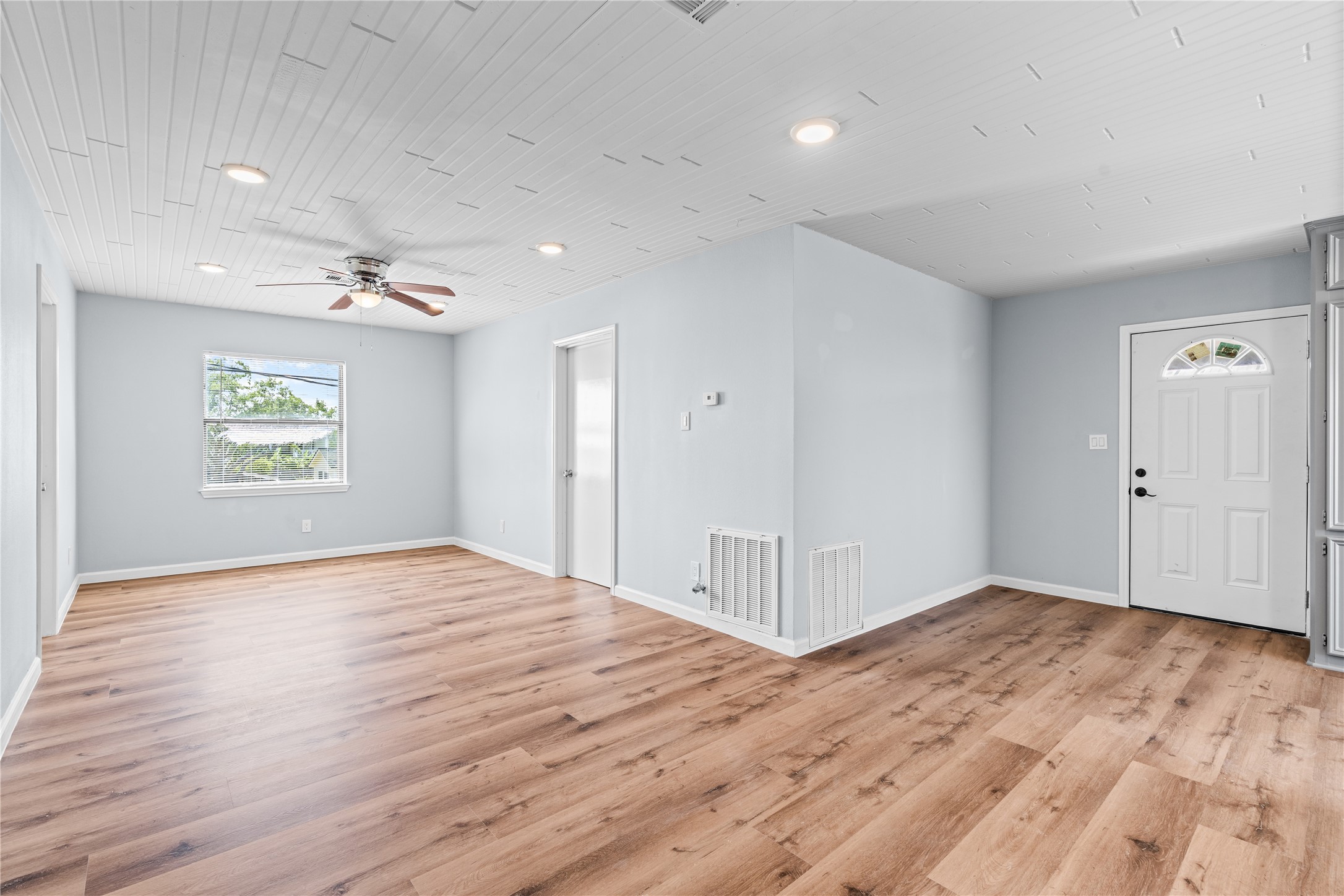A clean, understated design and expansive footprint create a living space that feels effortlessly comfortable and ready to make your own.