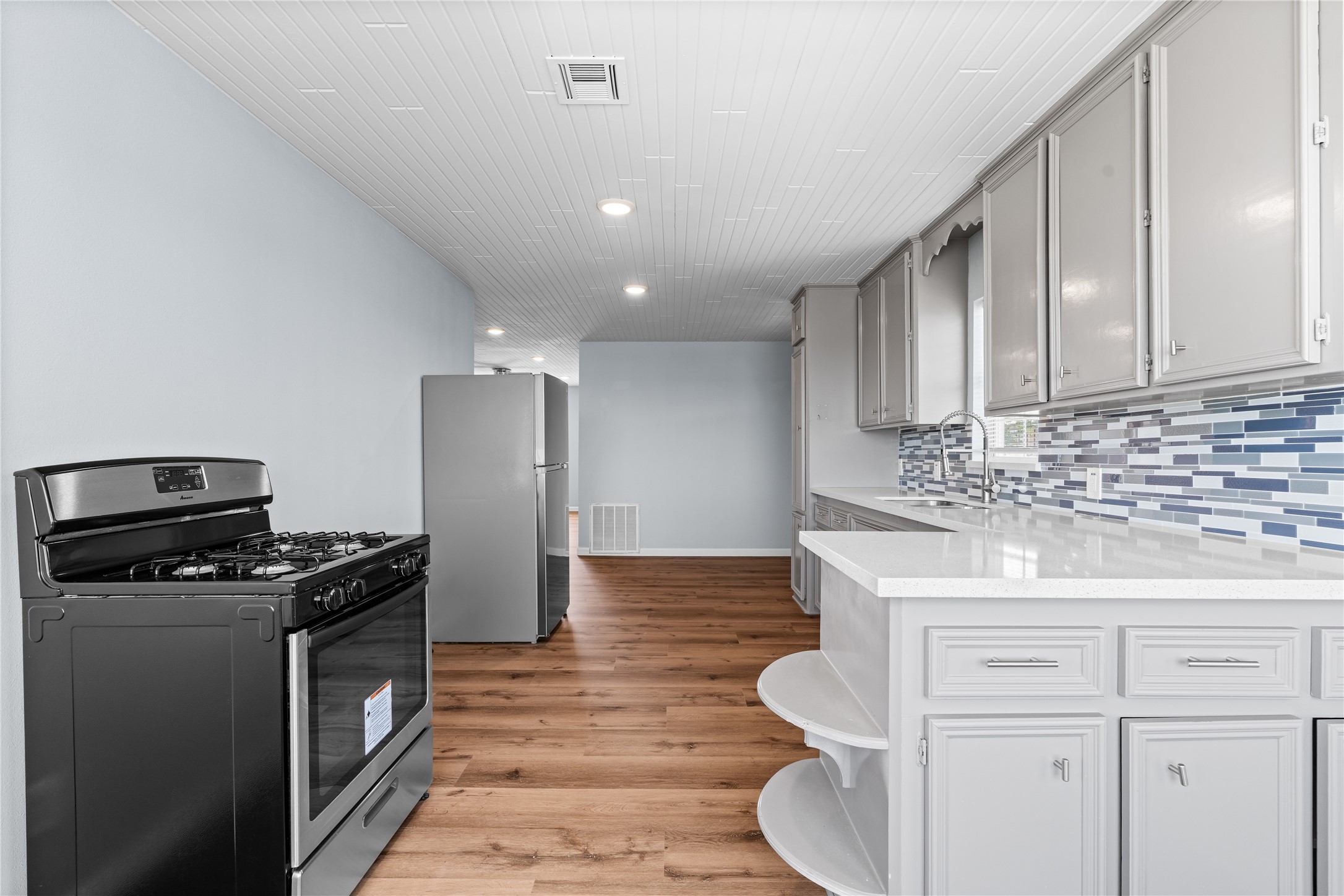 645 3rd Street, San Leon, TX 77539