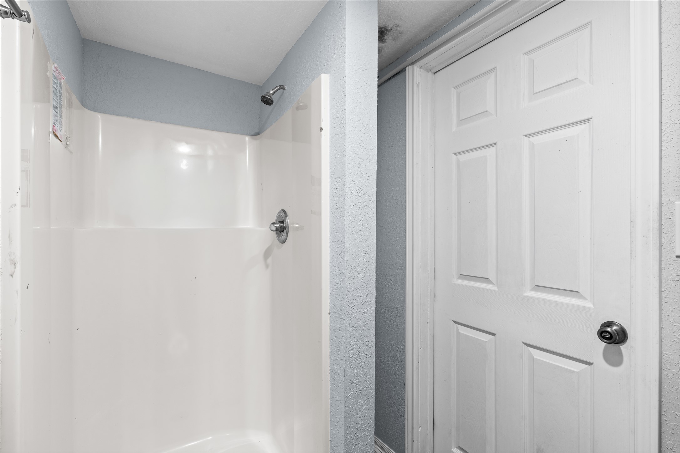 645 3rd Street, San Leon, TX 77539