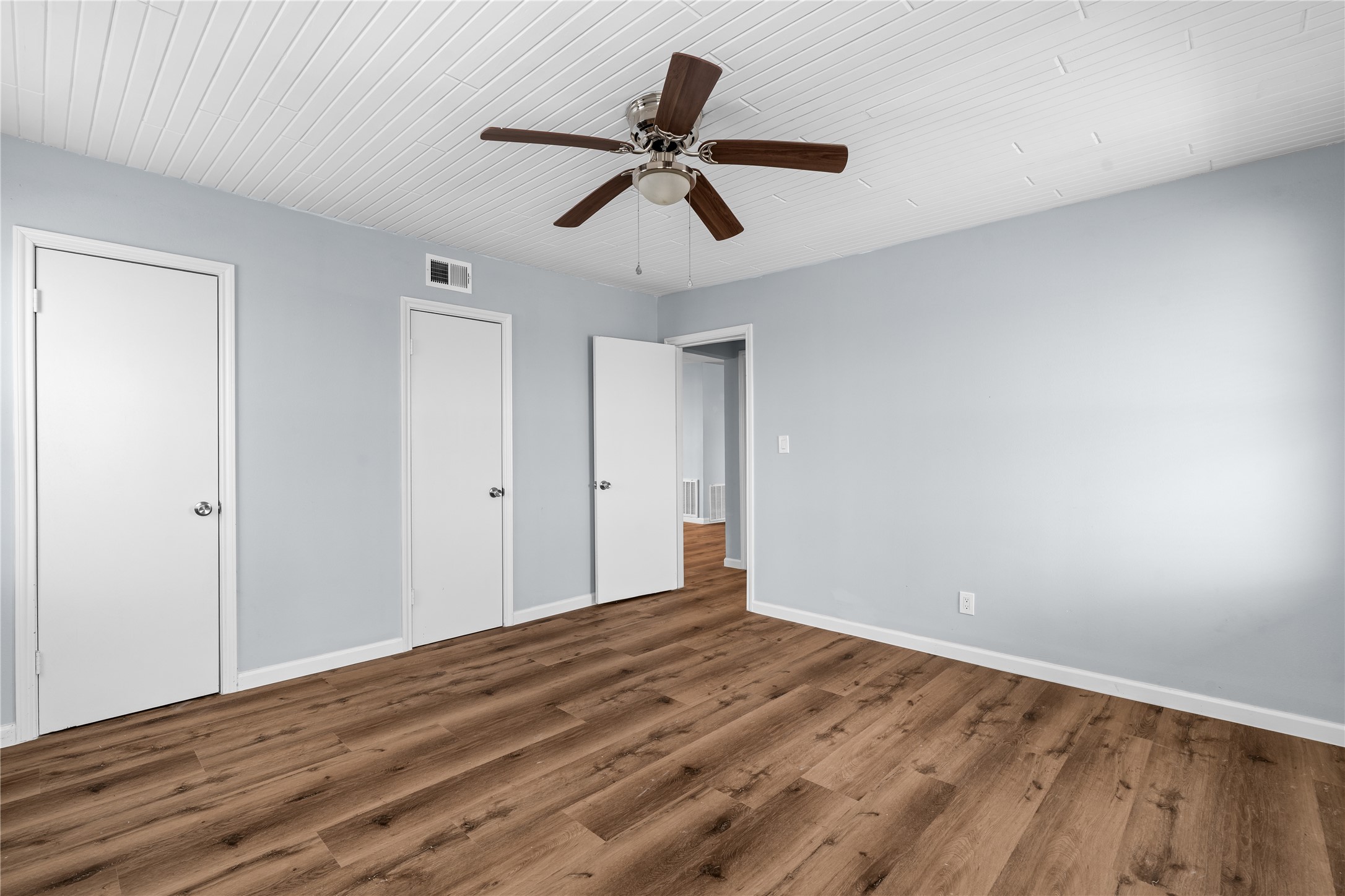 645 3rd Street, San Leon, TX 77539
