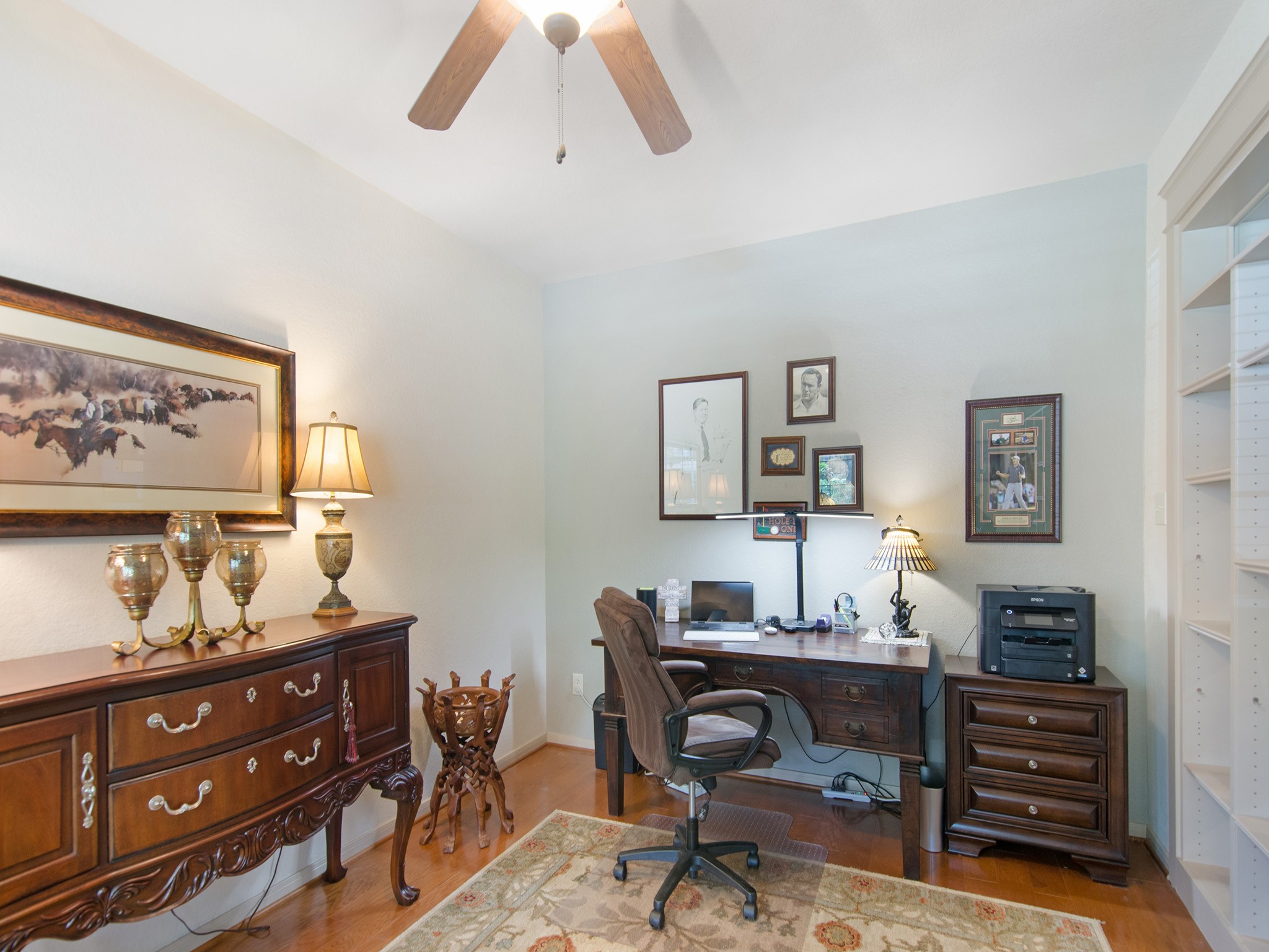 Whether used as a home office, library or creative workspace, this versatile study offers the flexibility to adapt to your lifestyle and needs.