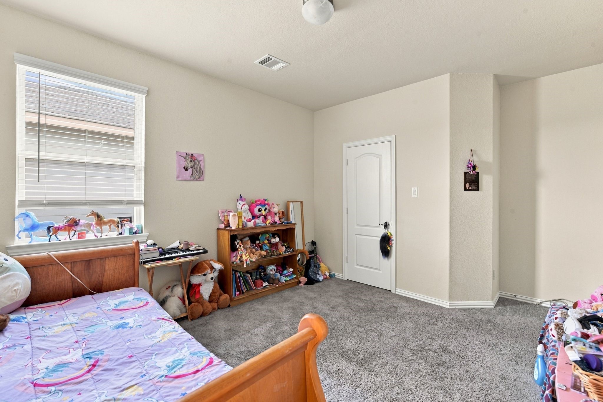 Another view of the secondary bedroom