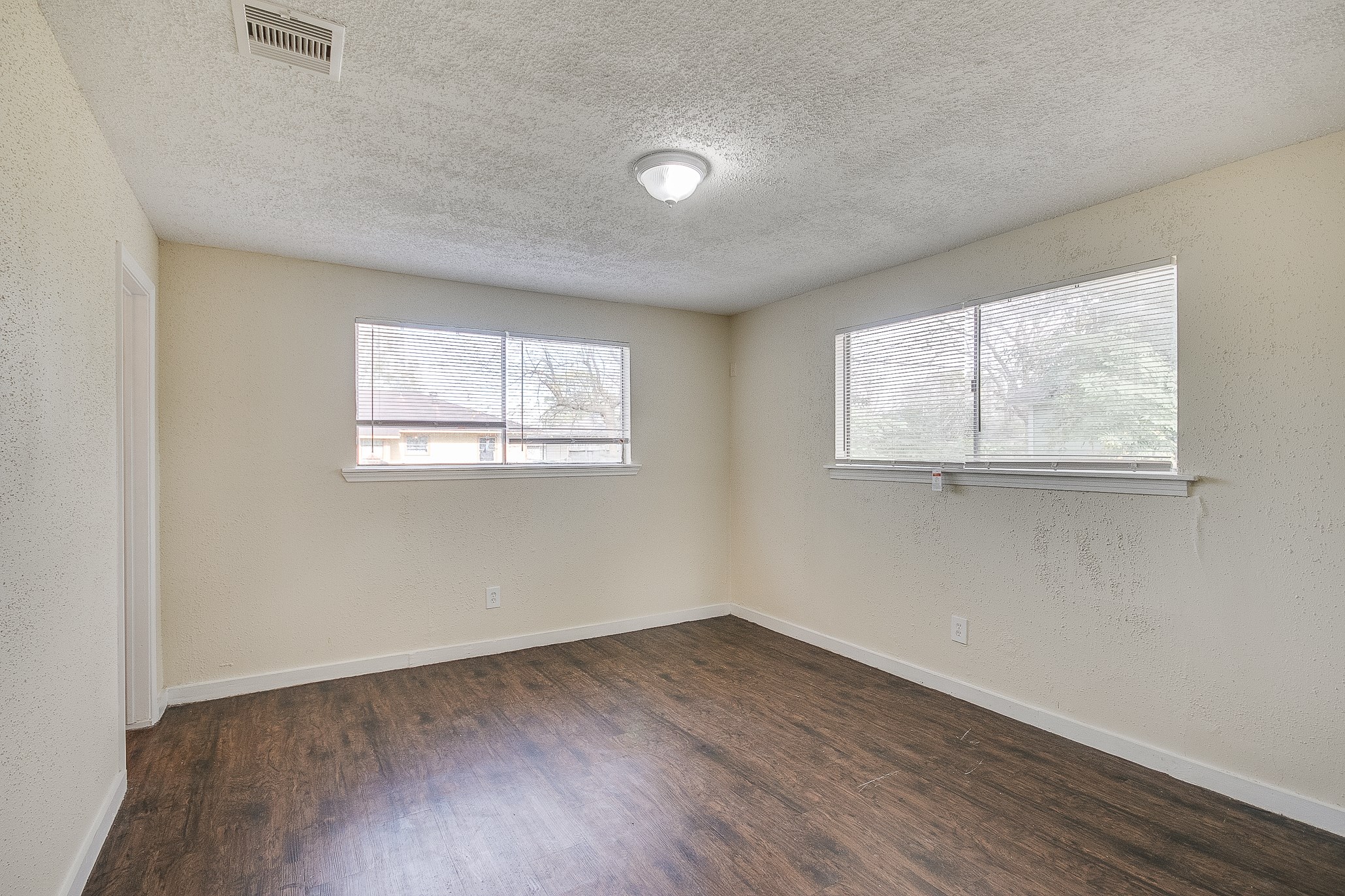 6511 Flamingo Drive, Houston, TX 77087