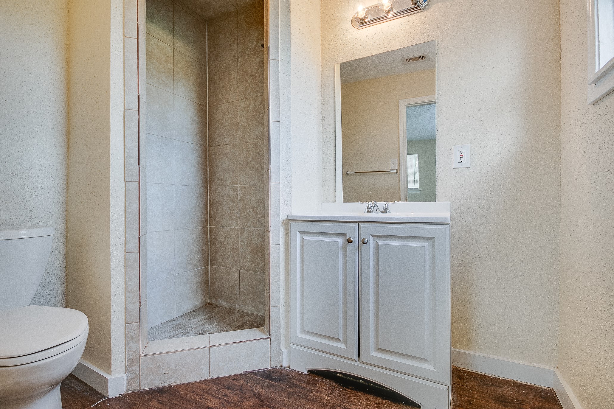 6511 Flamingo Drive, Houston, TX 77087