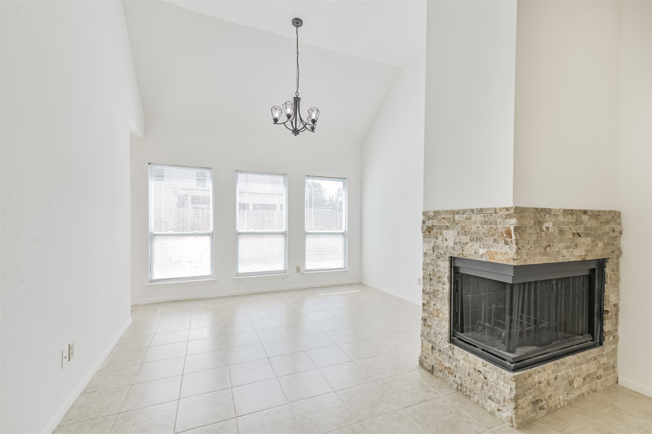 Remodeled Cozy Fireplace