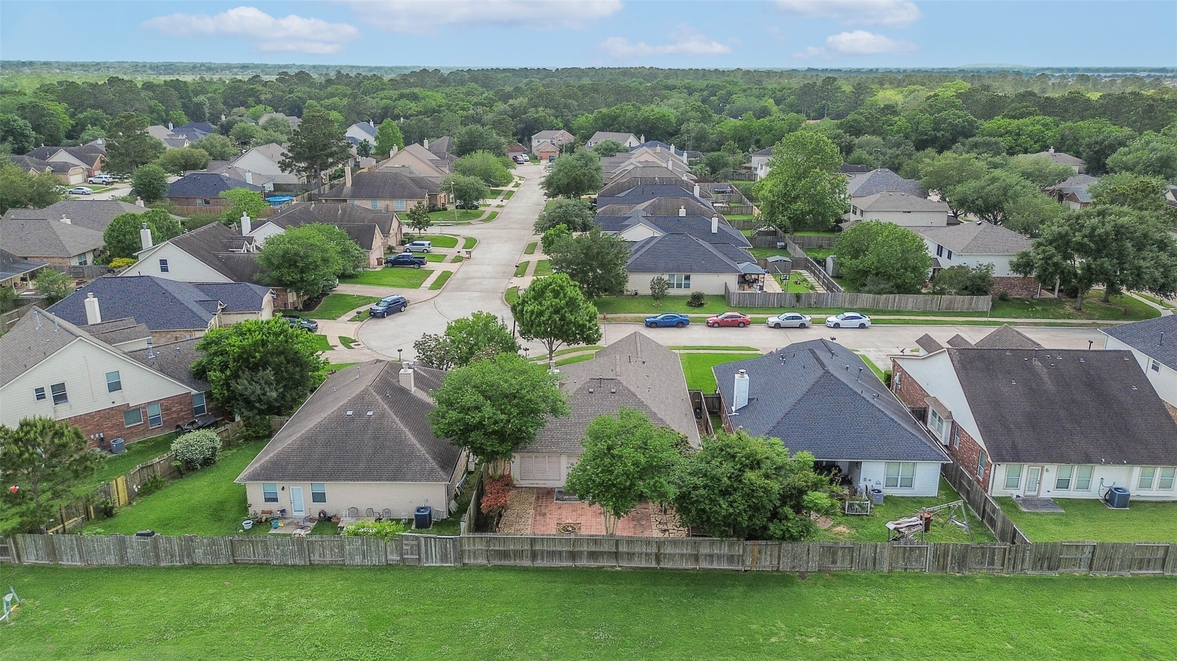4055 Bentwood Drive, Dickinson, TX 77539 4055 Bentwood Drive, Dickinson, TX 77539