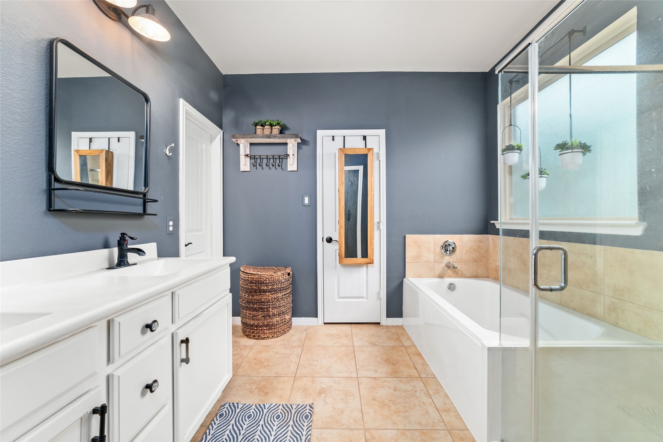 9239 Silver Back Trail, Conroe, TX 77303