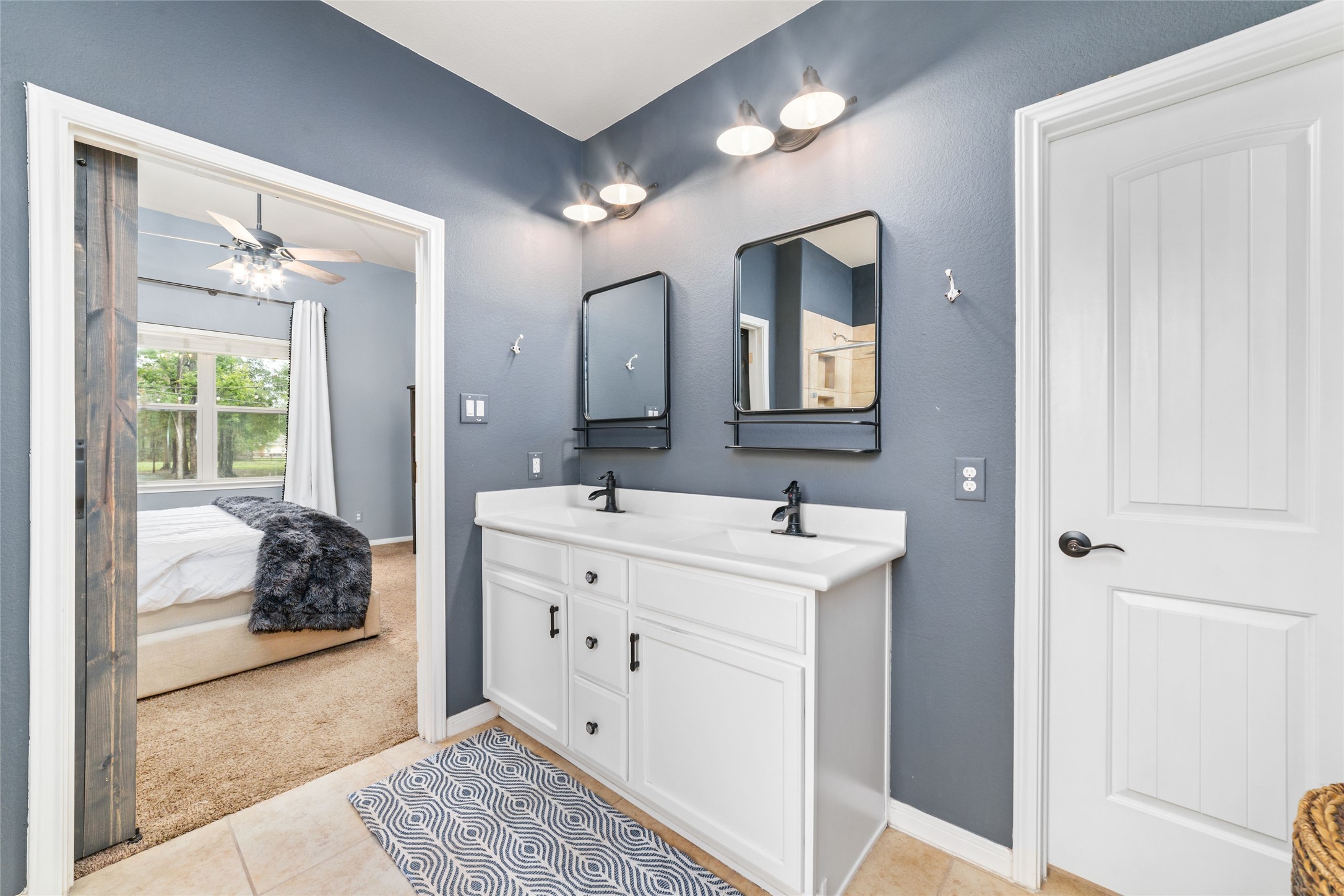 9239 Silver Back Trail, Conroe, TX 77303