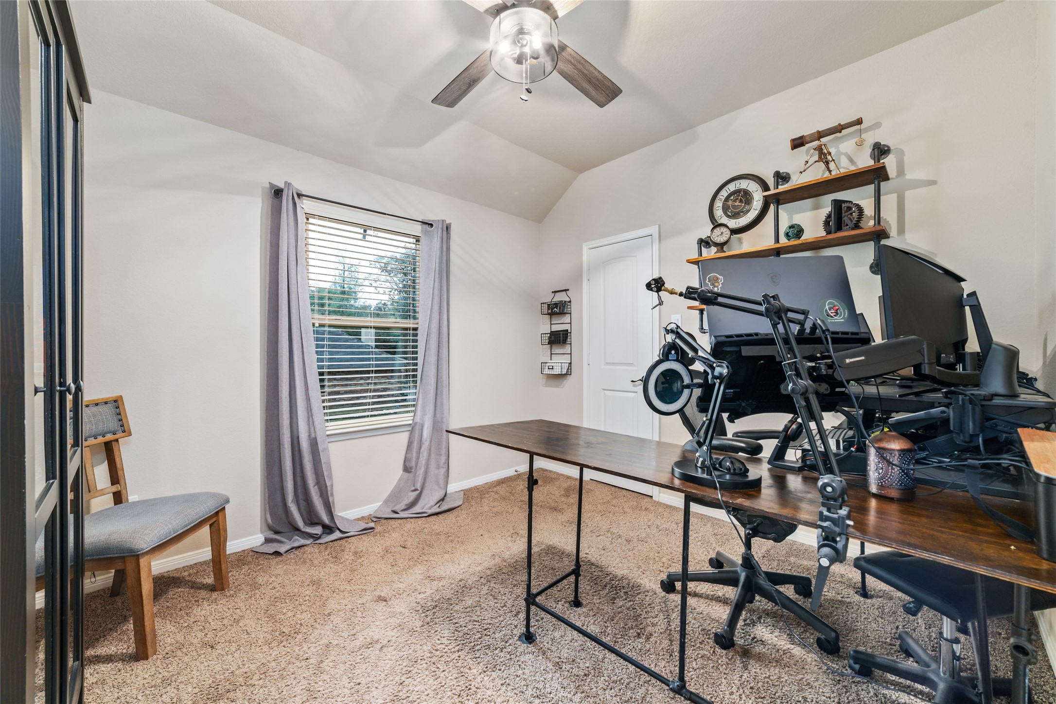9239 Silver Back Trail, Conroe, TX 77303