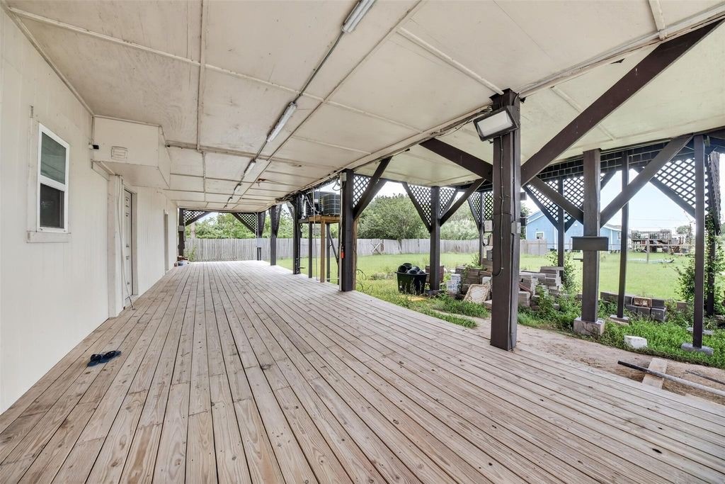 Oversized Decking for Storage or Entertaining