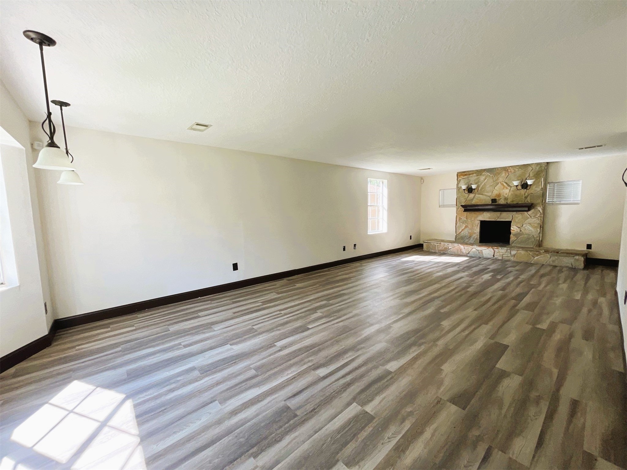 3112 Timber Lane, Dickinson, TX 77539